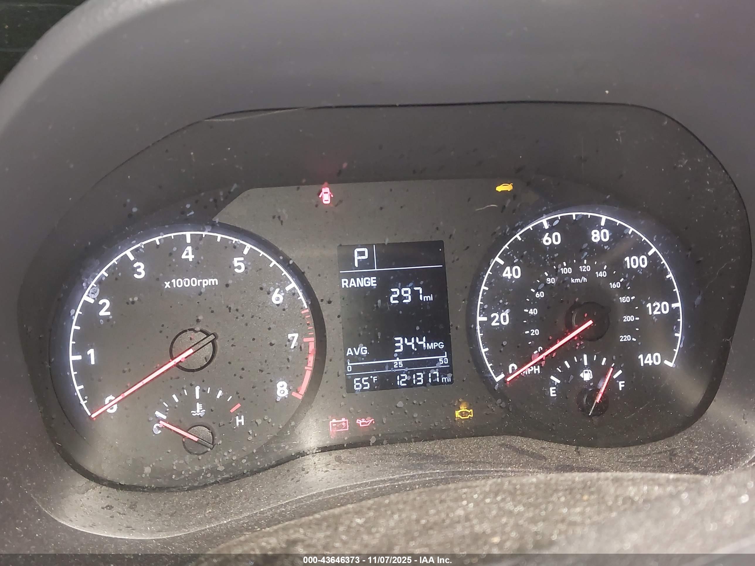 HYUNDAI ACCENT image 7