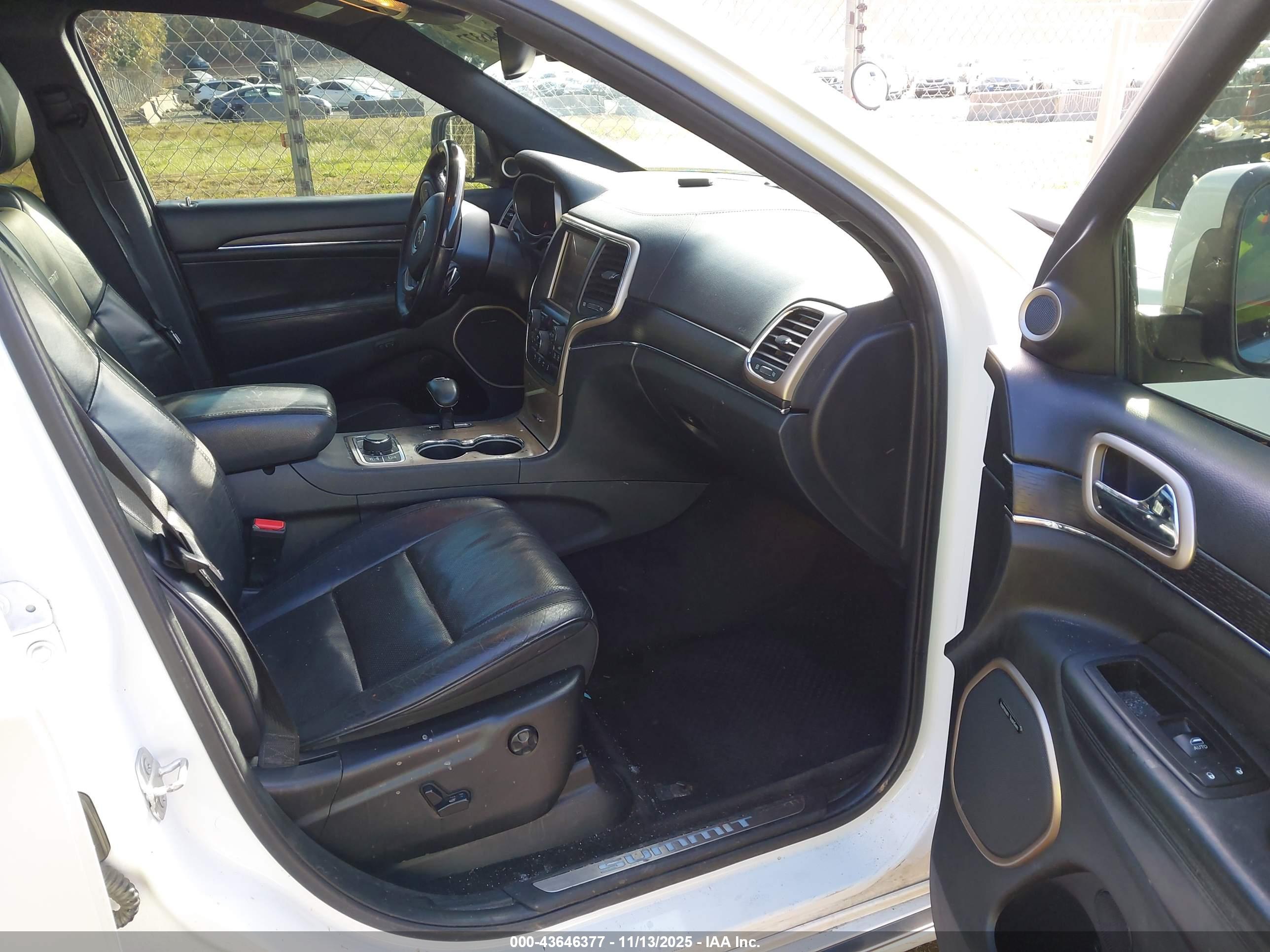 JEEP GRAND image 5