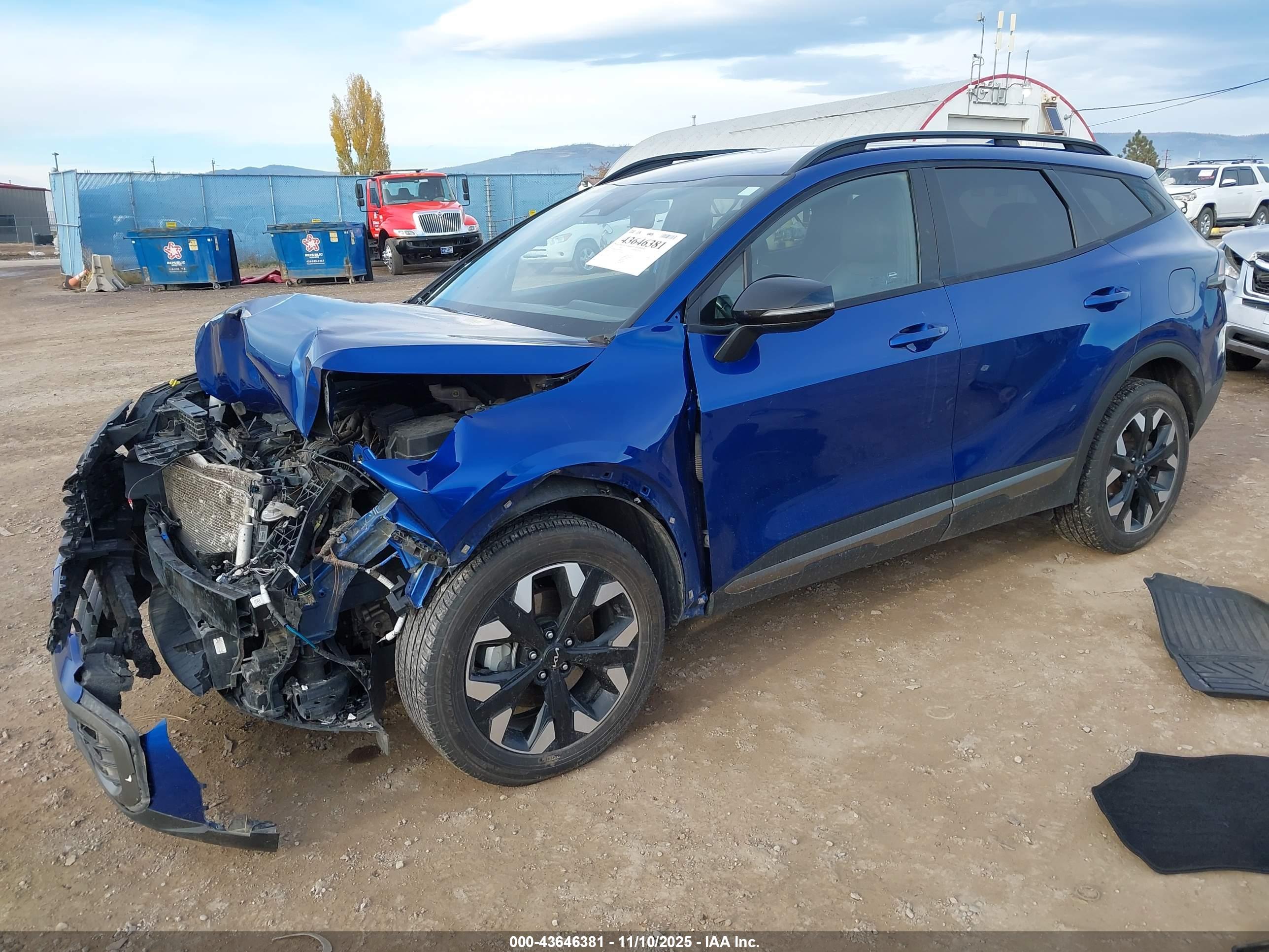 KIA SPORTAGE image 2