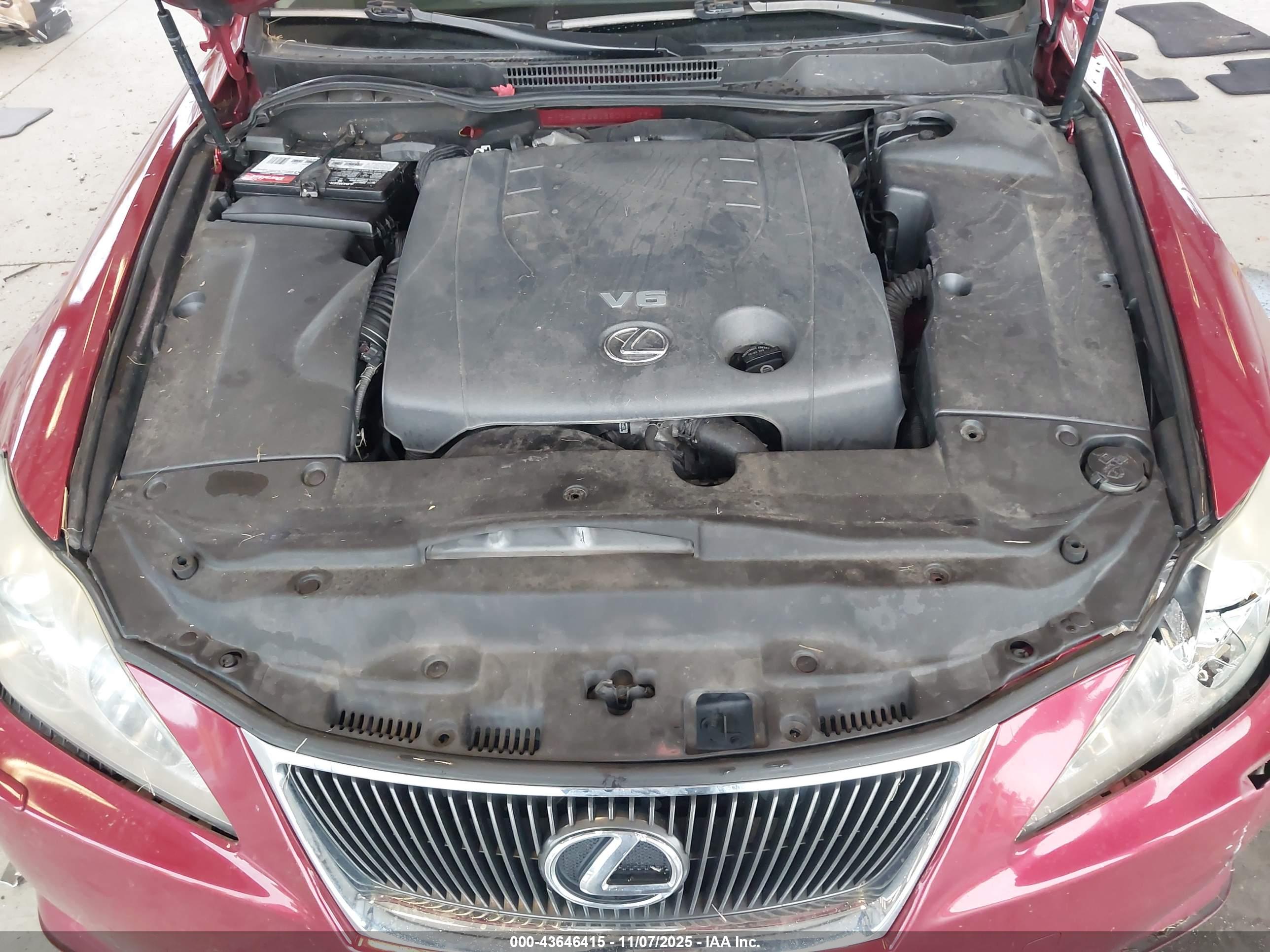 LEXUS IS image 10