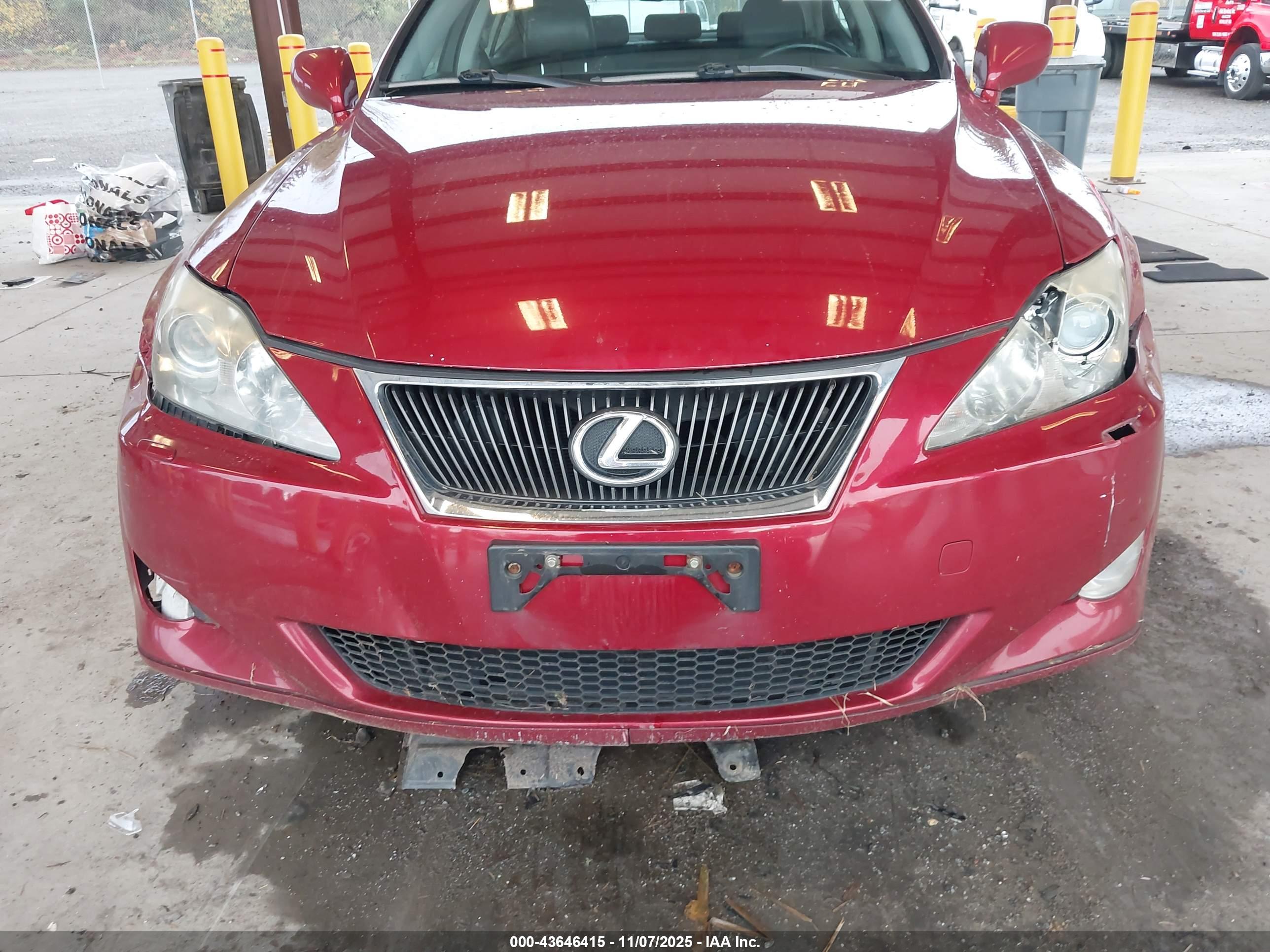 LEXUS IS image 6