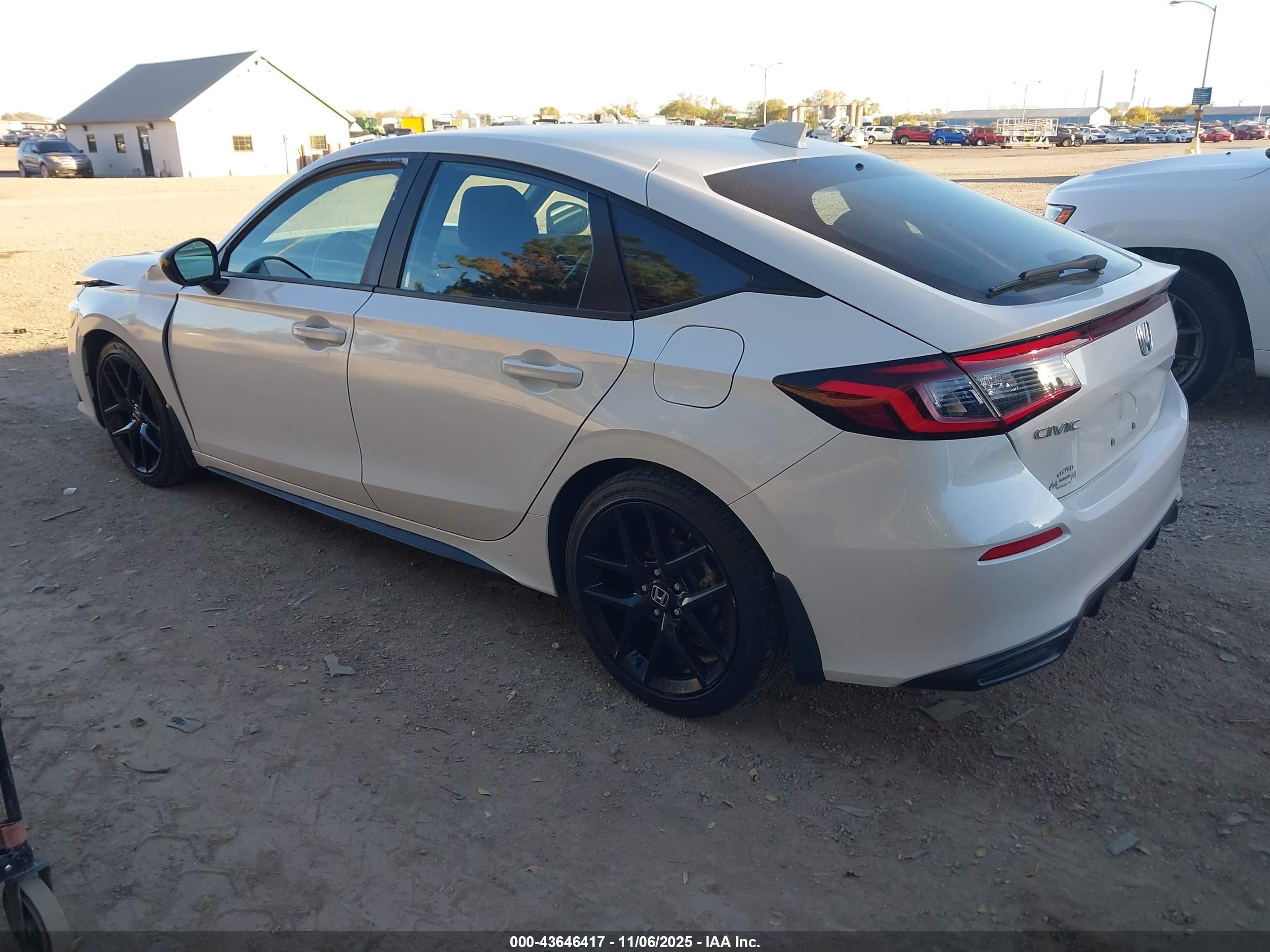 HONDA CIVIC image 3