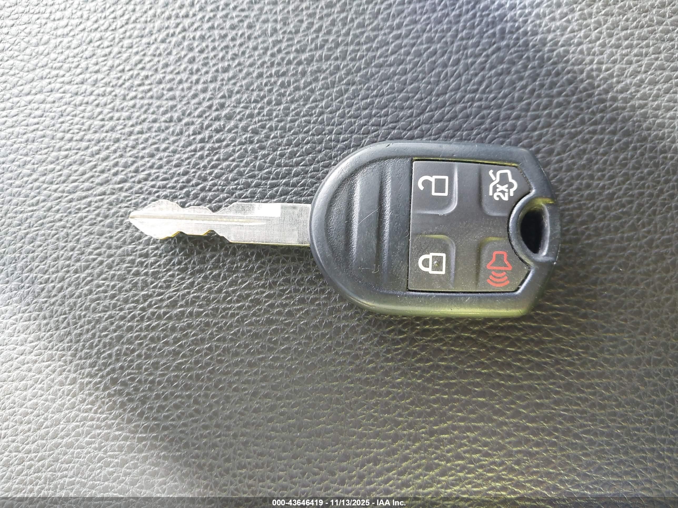 FORD EXPEDITION image 11