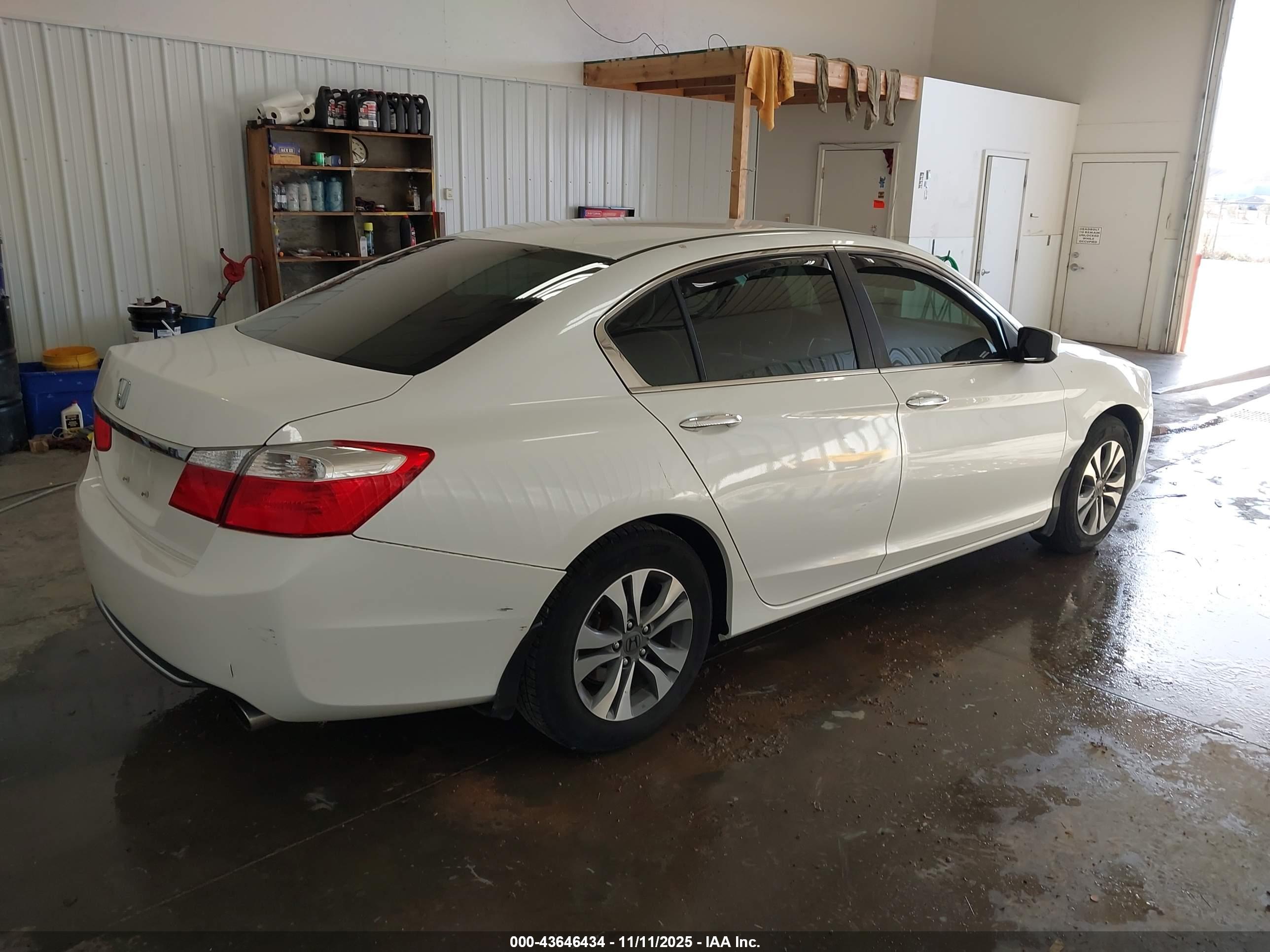 HONDA ACCORD image 4