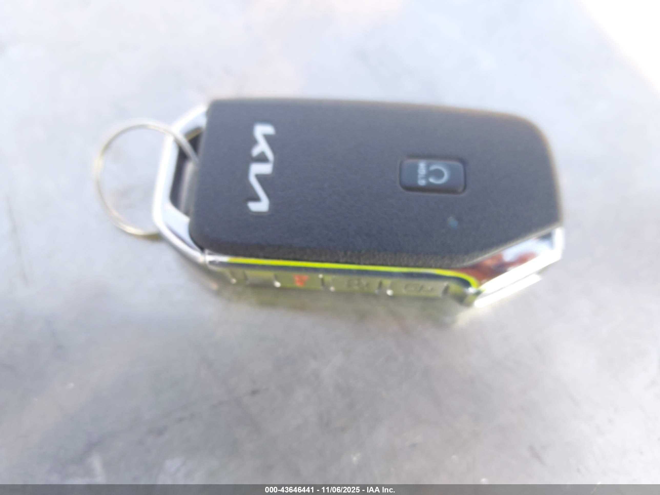 KIA NIRO image 11