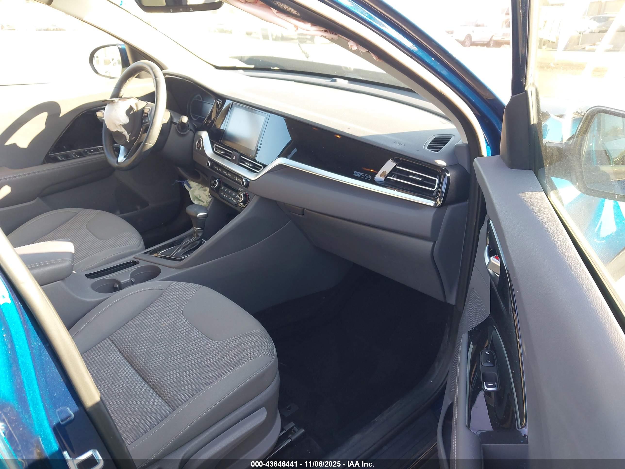 KIA NIRO image 5