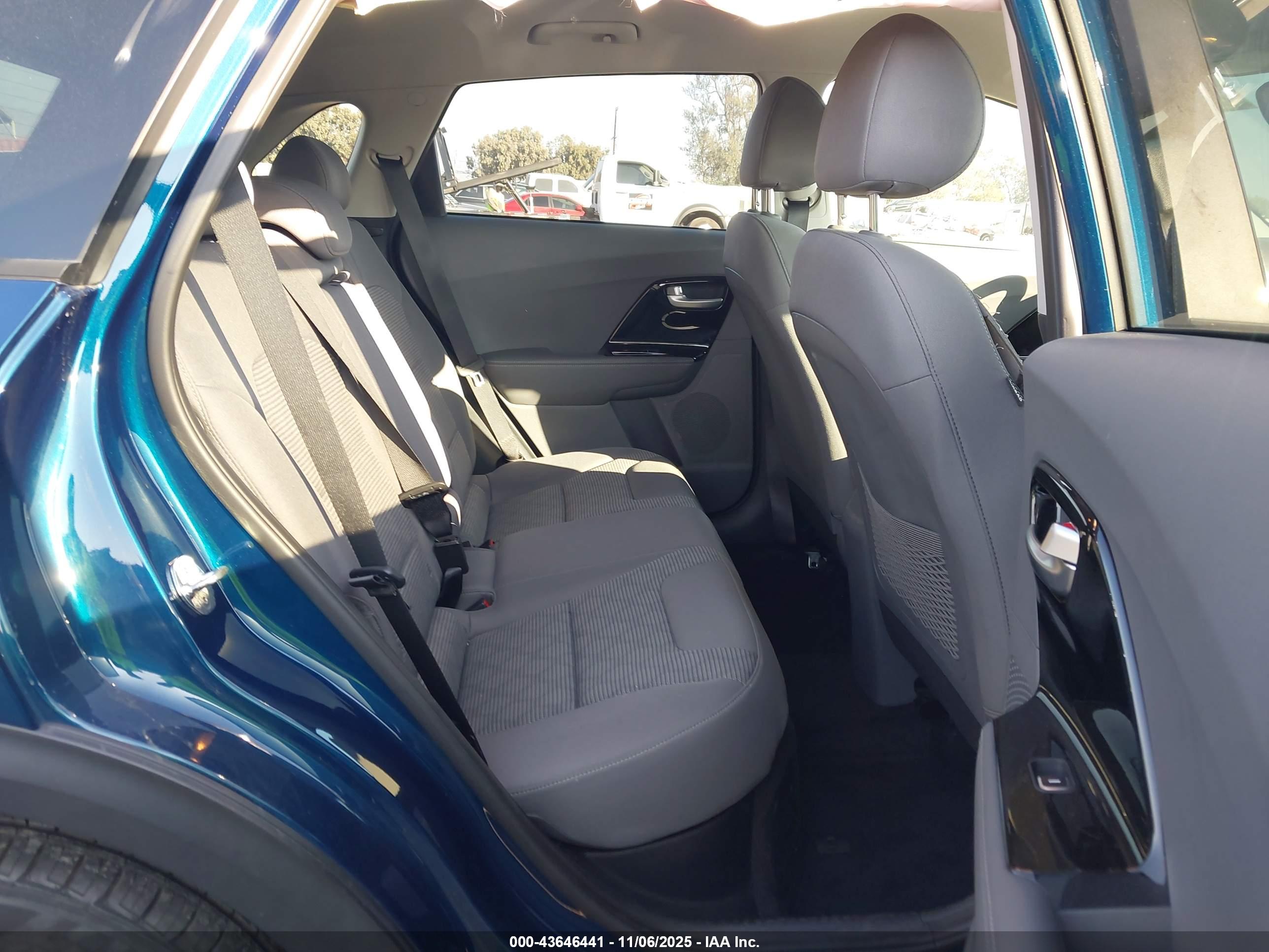 KIA NIRO image 8