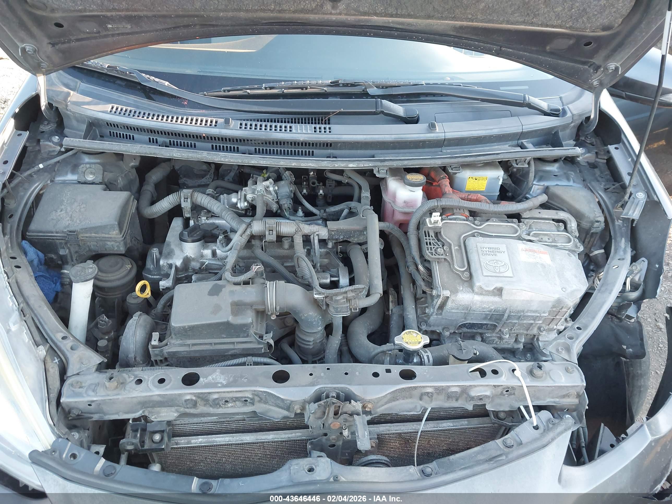 TOYOTA PRIUS image 10