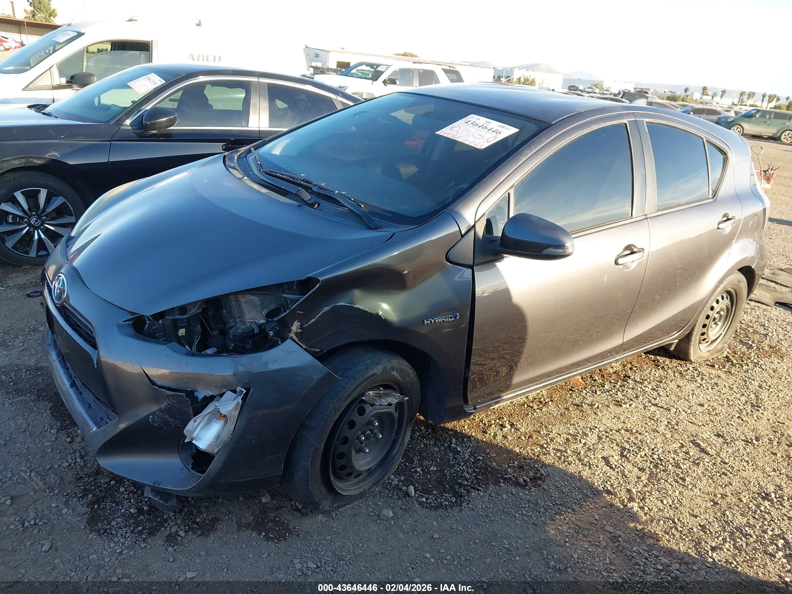 TOYOTA PRIUS image 2