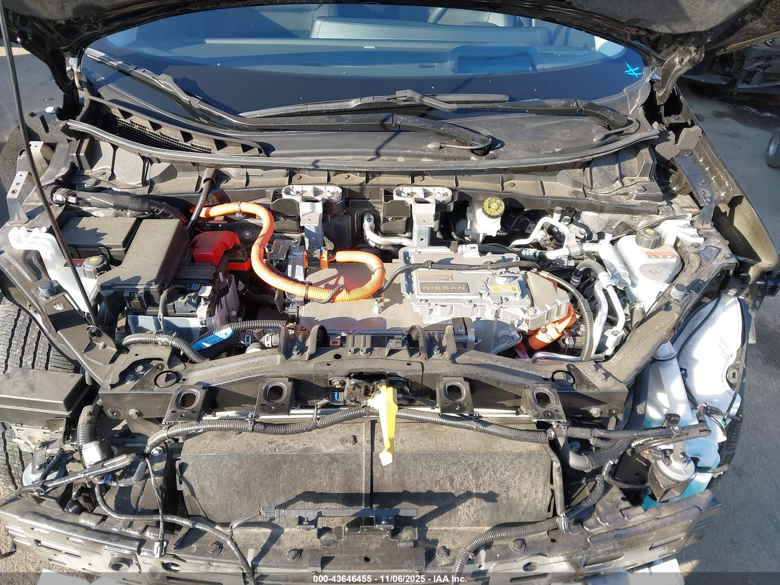 NISSAN ARIYA image 10