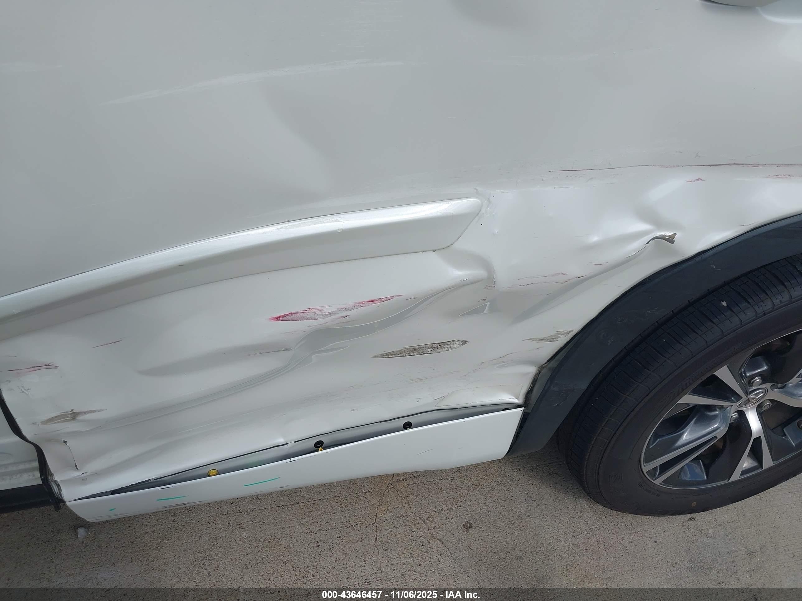TOYOTA HIGHLANDER image 6