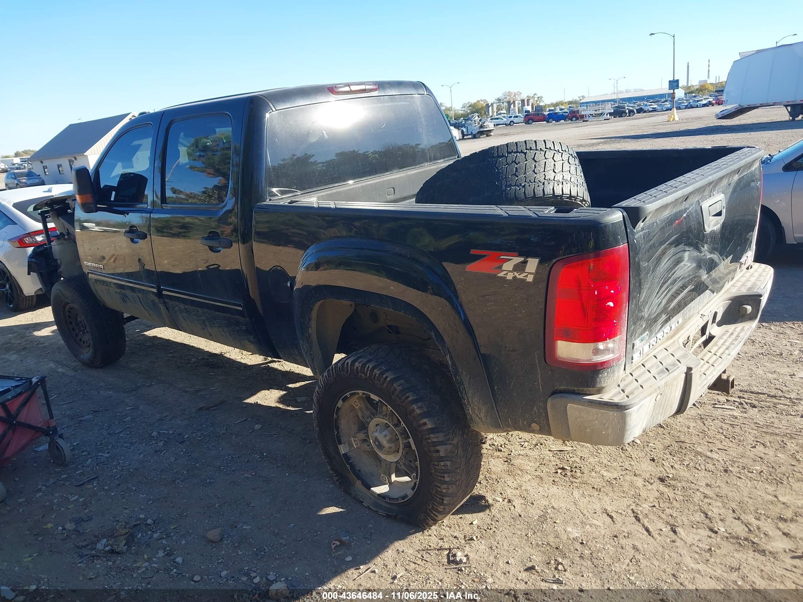 GMC SIERRA image 3