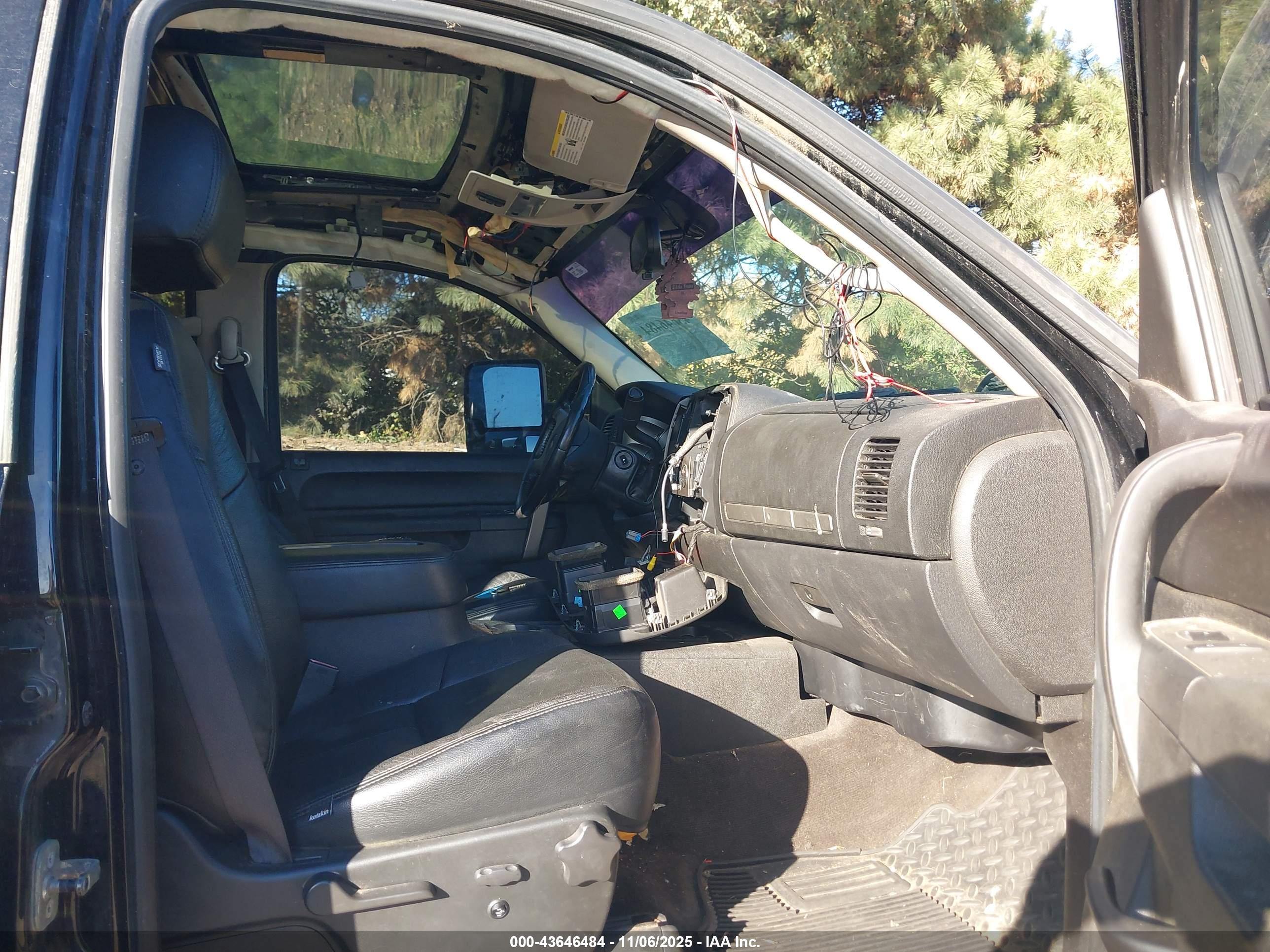 GMC SIERRA image 5