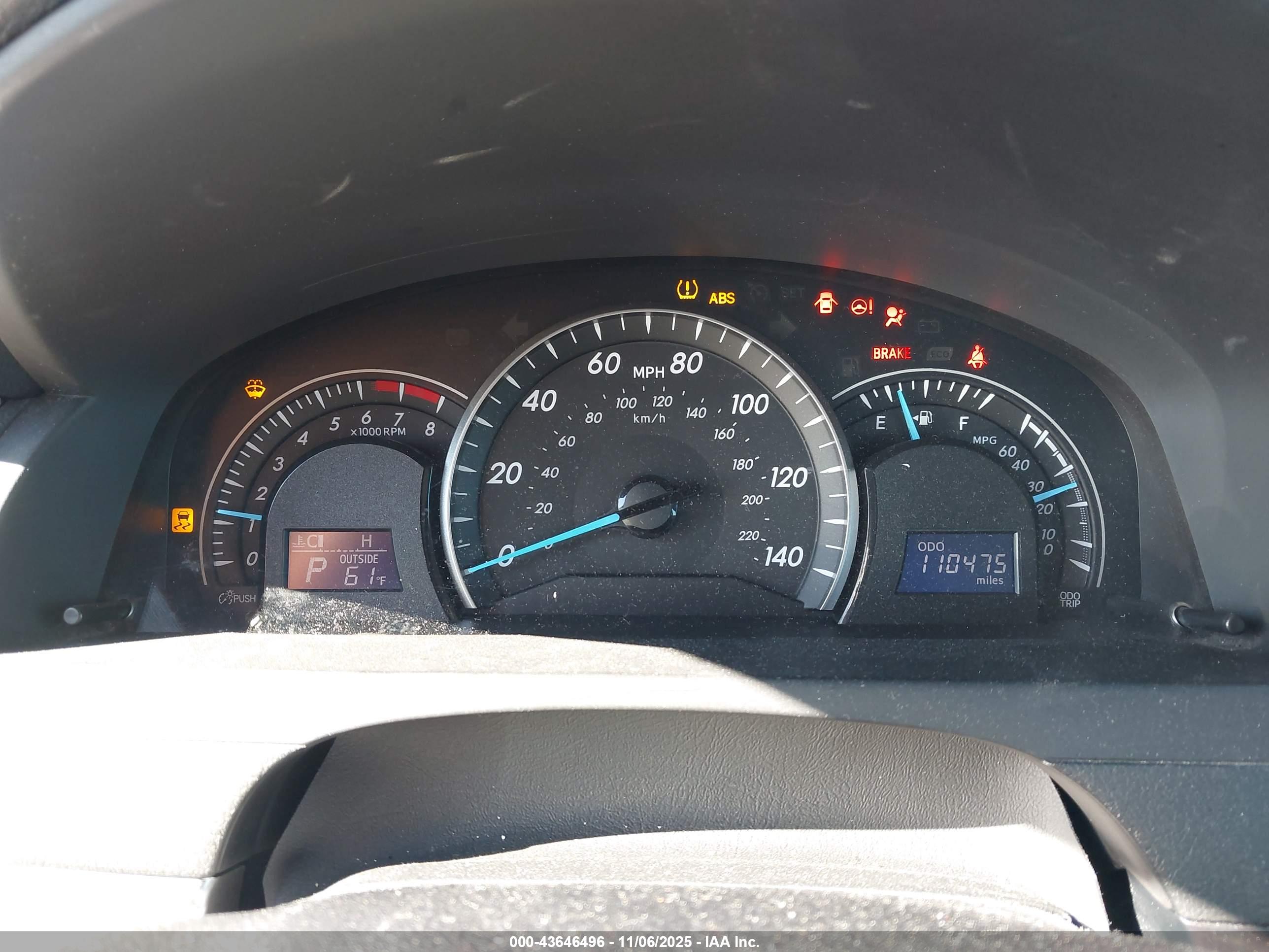 TOYOTA CAMRY image 7