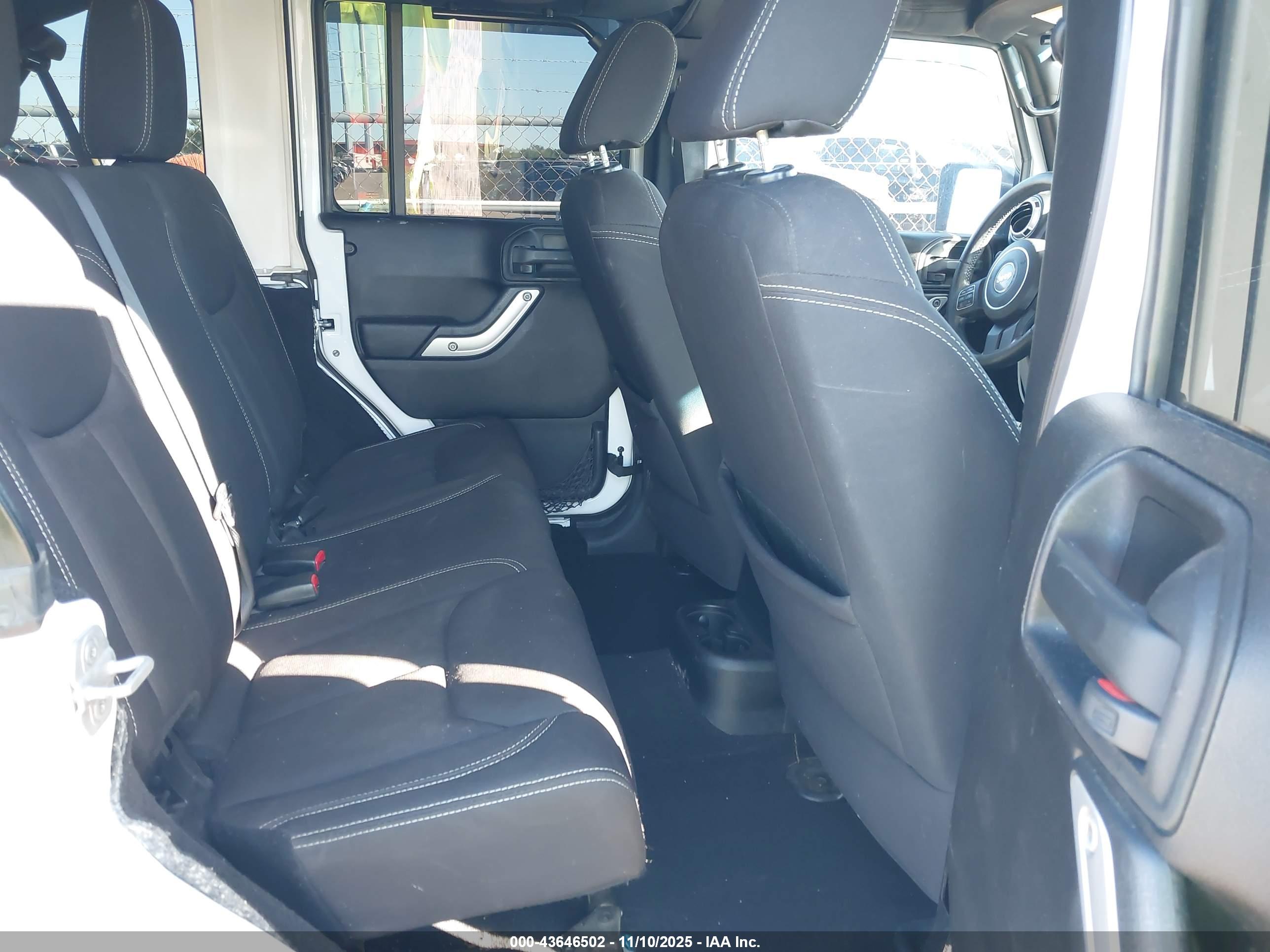 JEEP WRANGLER image 8