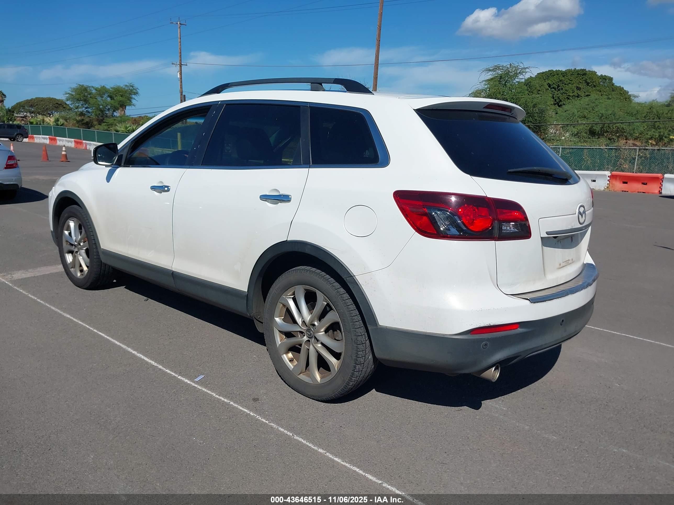 MAZDA CX-9 image 3