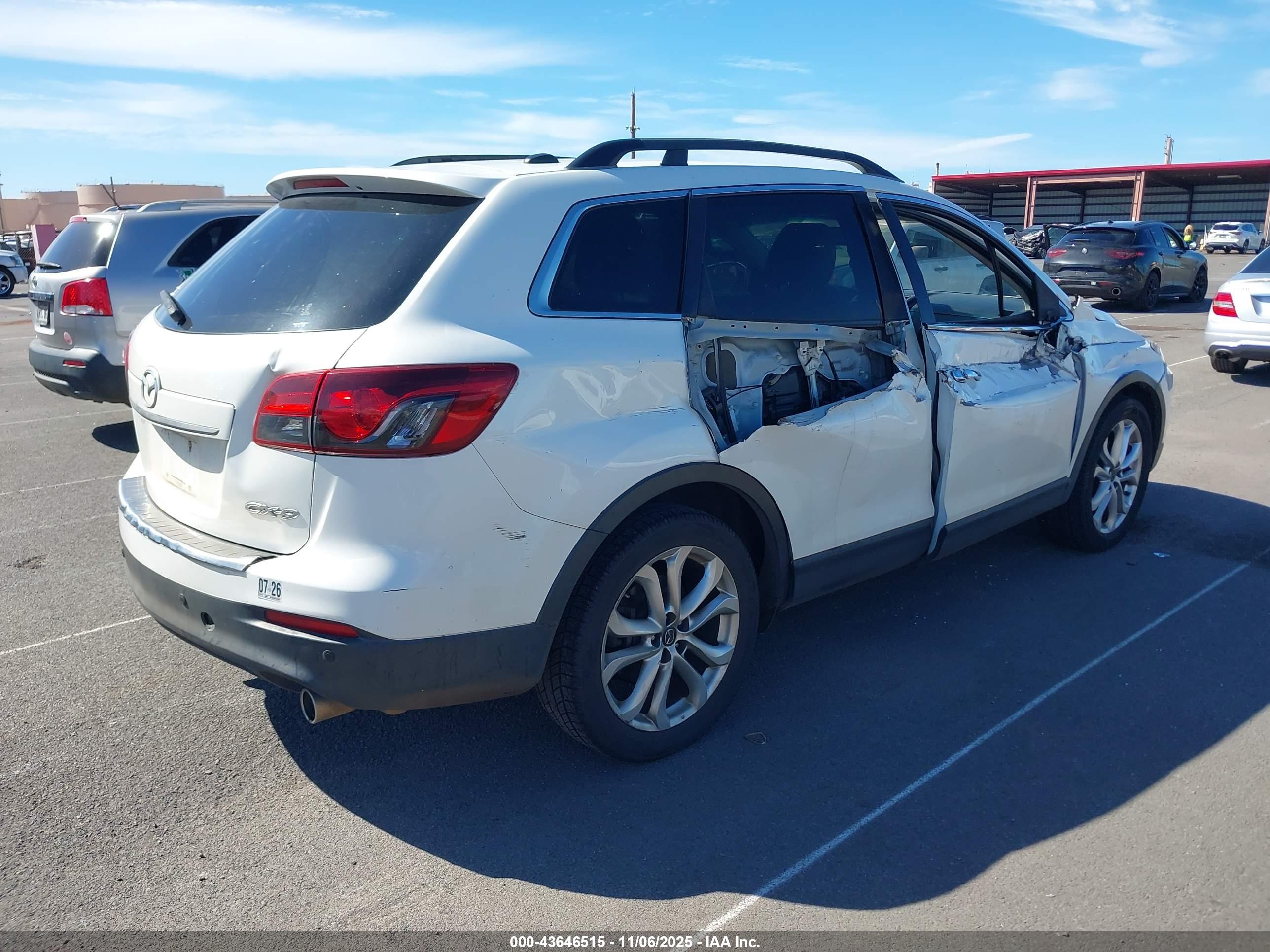 MAZDA CX-9 image 4