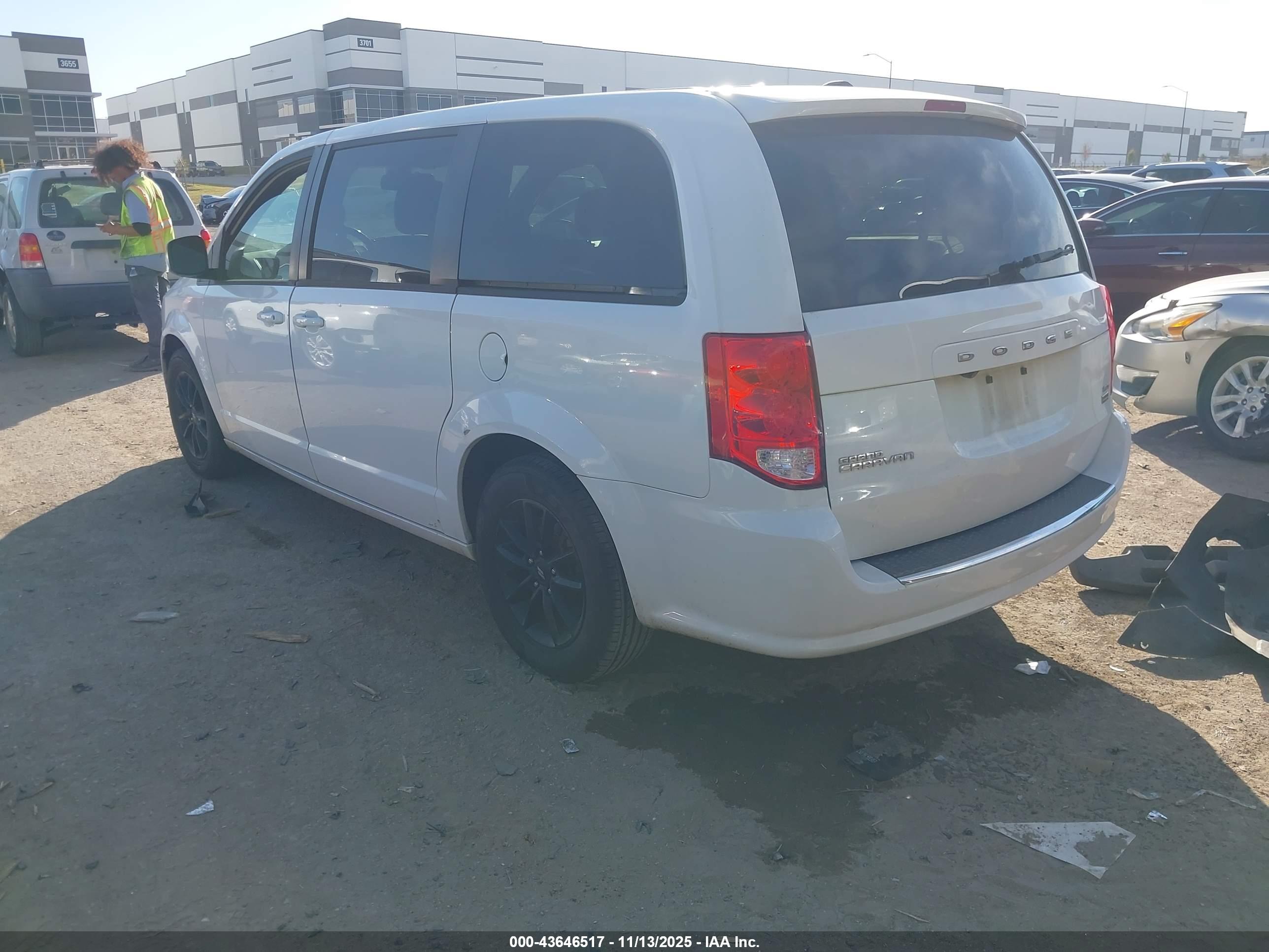 DODGE GRAND image 3