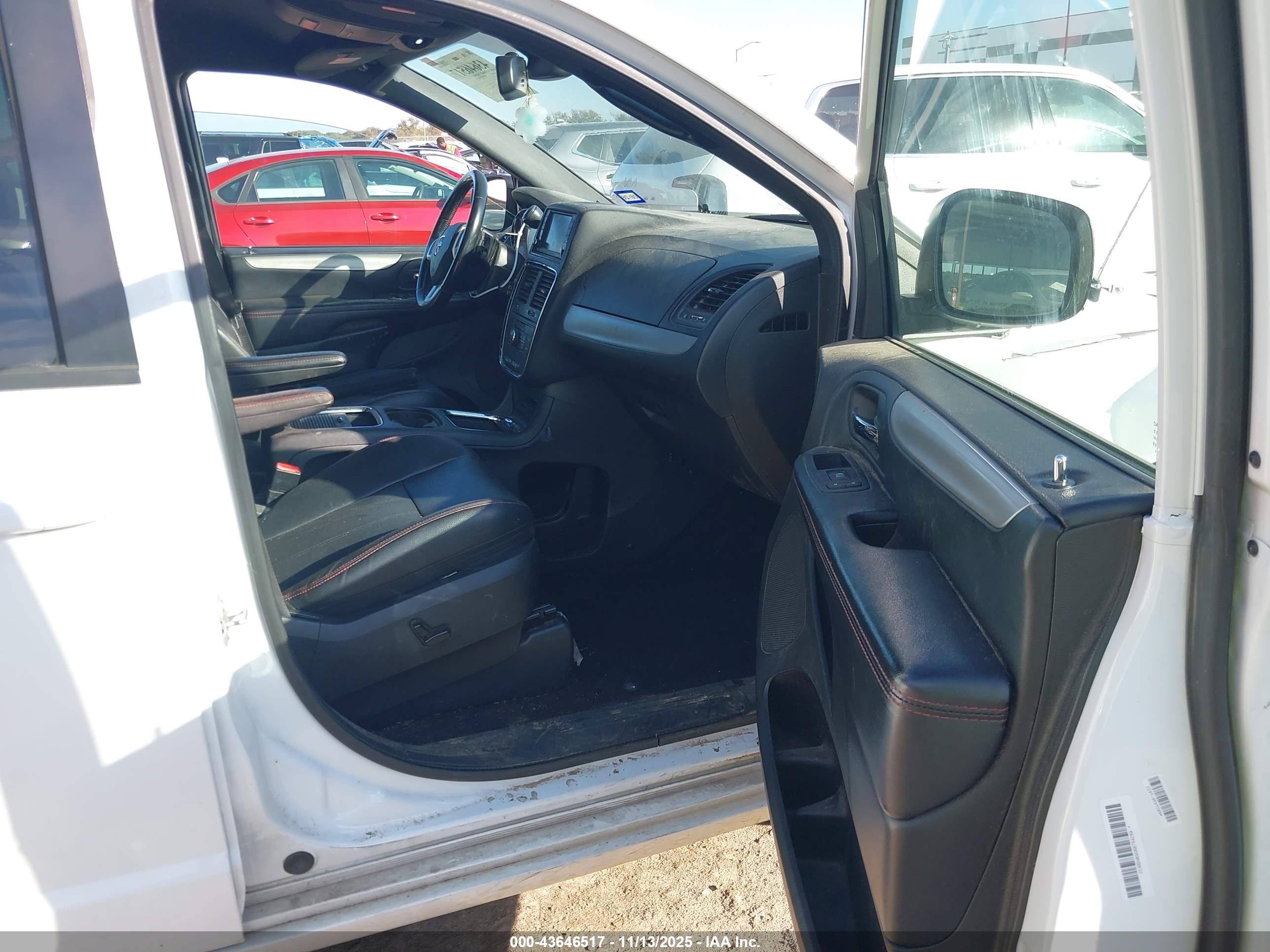 DODGE GRAND image 5