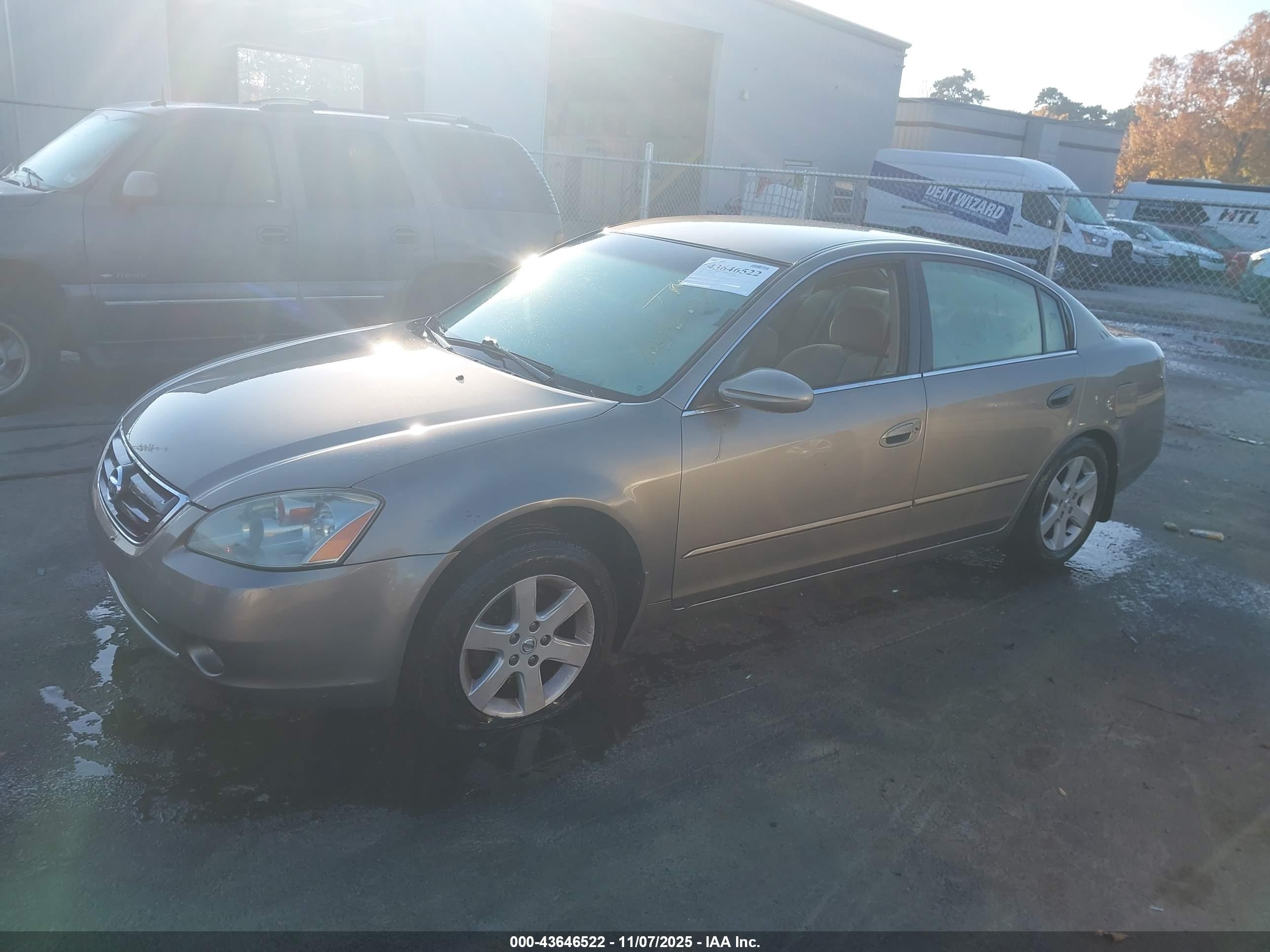NISSAN ALTIMA image 2