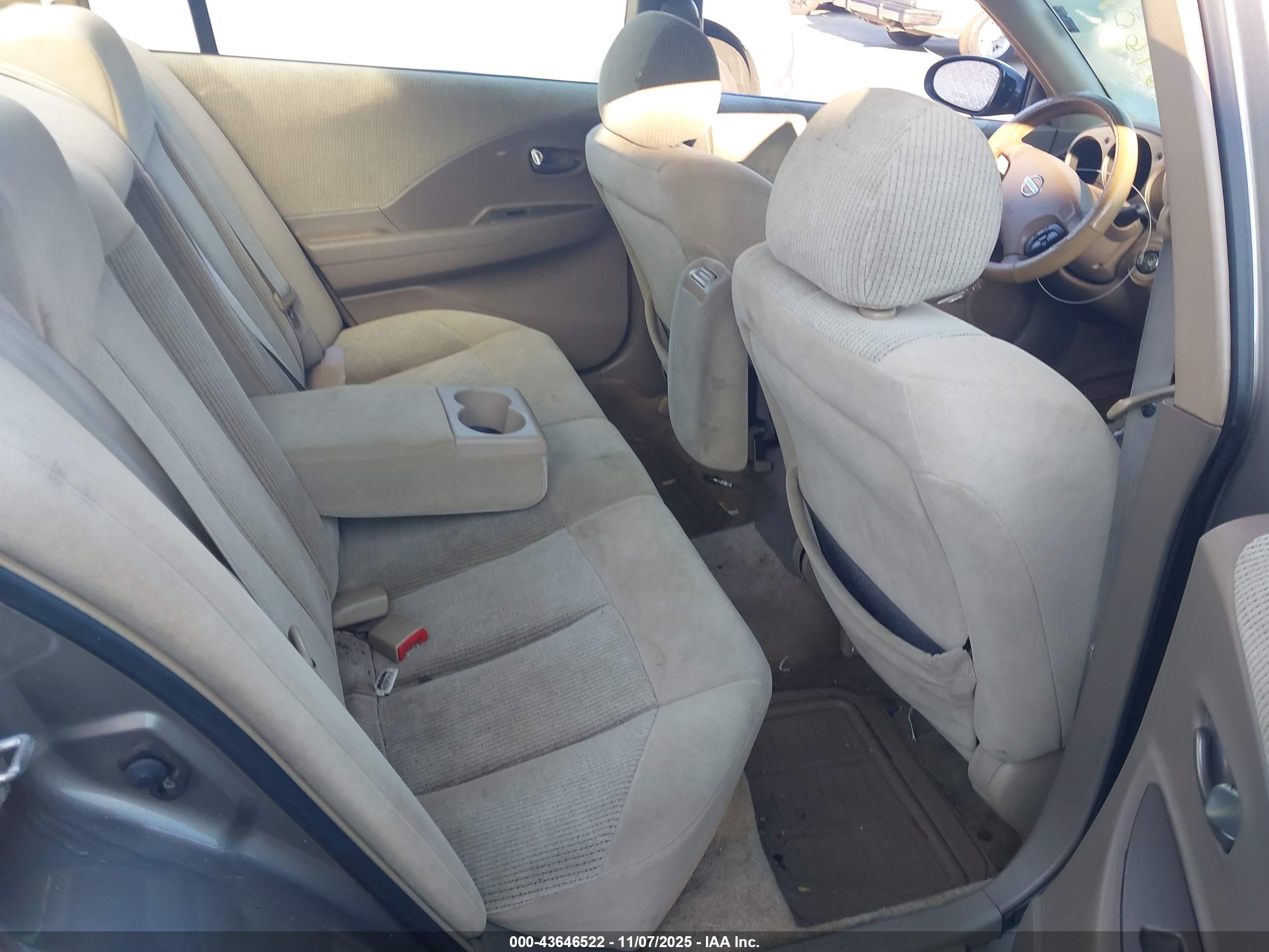 NISSAN ALTIMA image 8