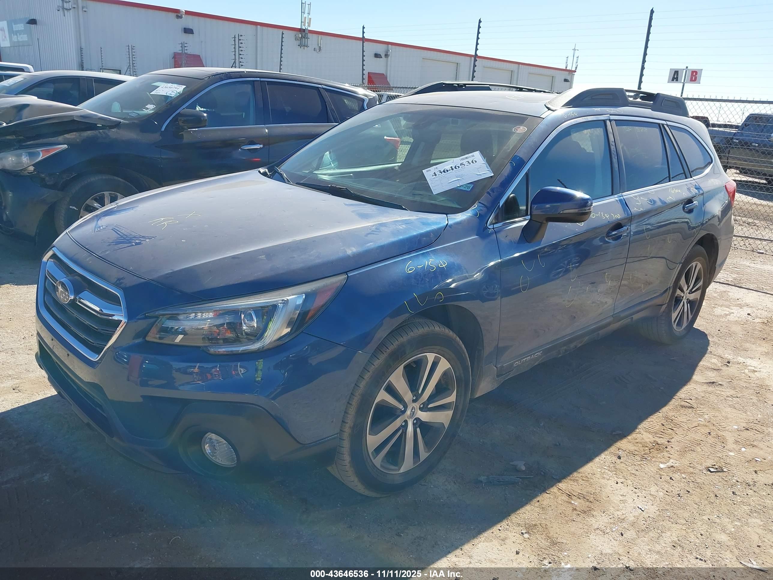 SUBARU OUTBACK image 2