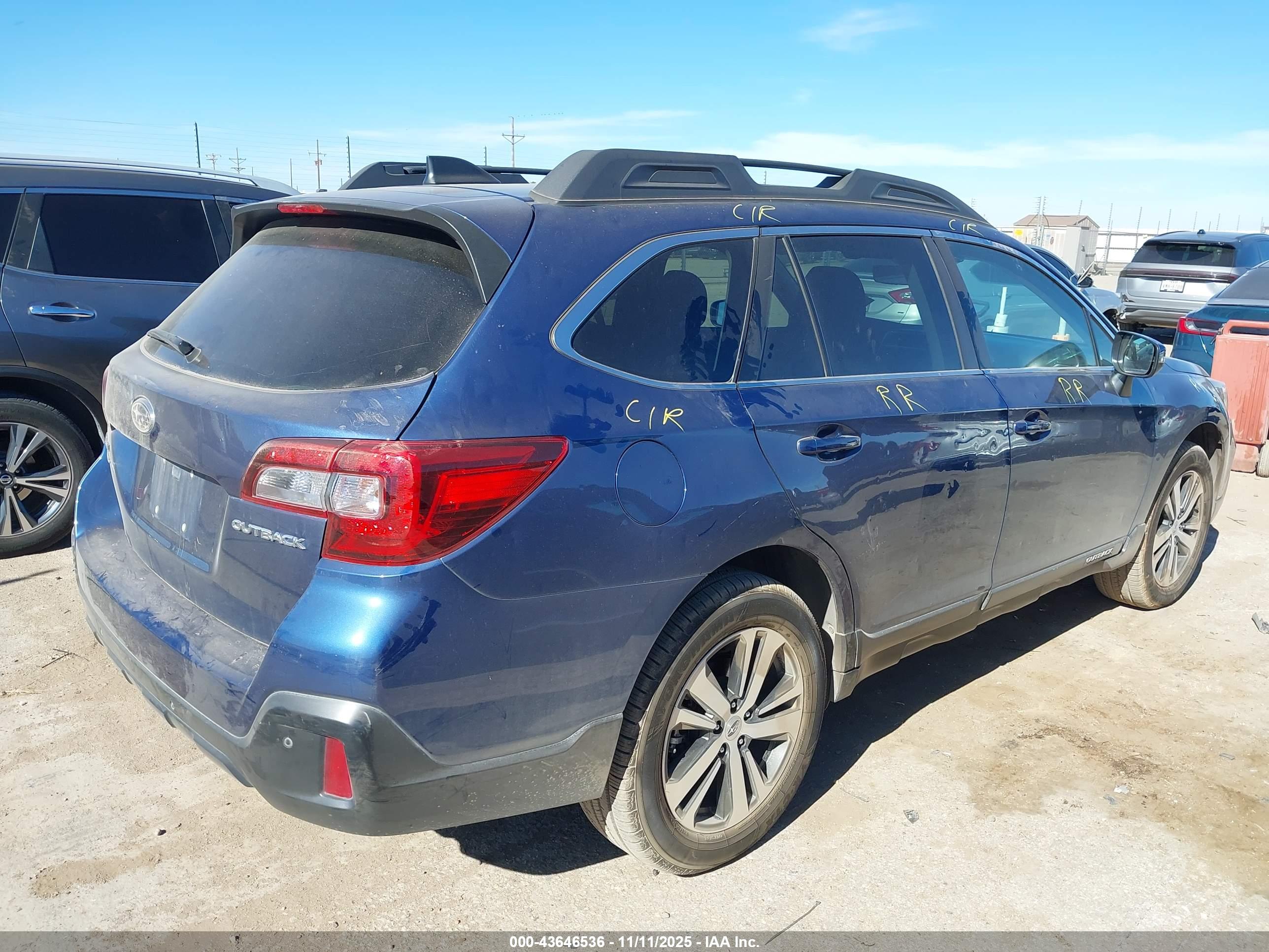 SUBARU OUTBACK image 4