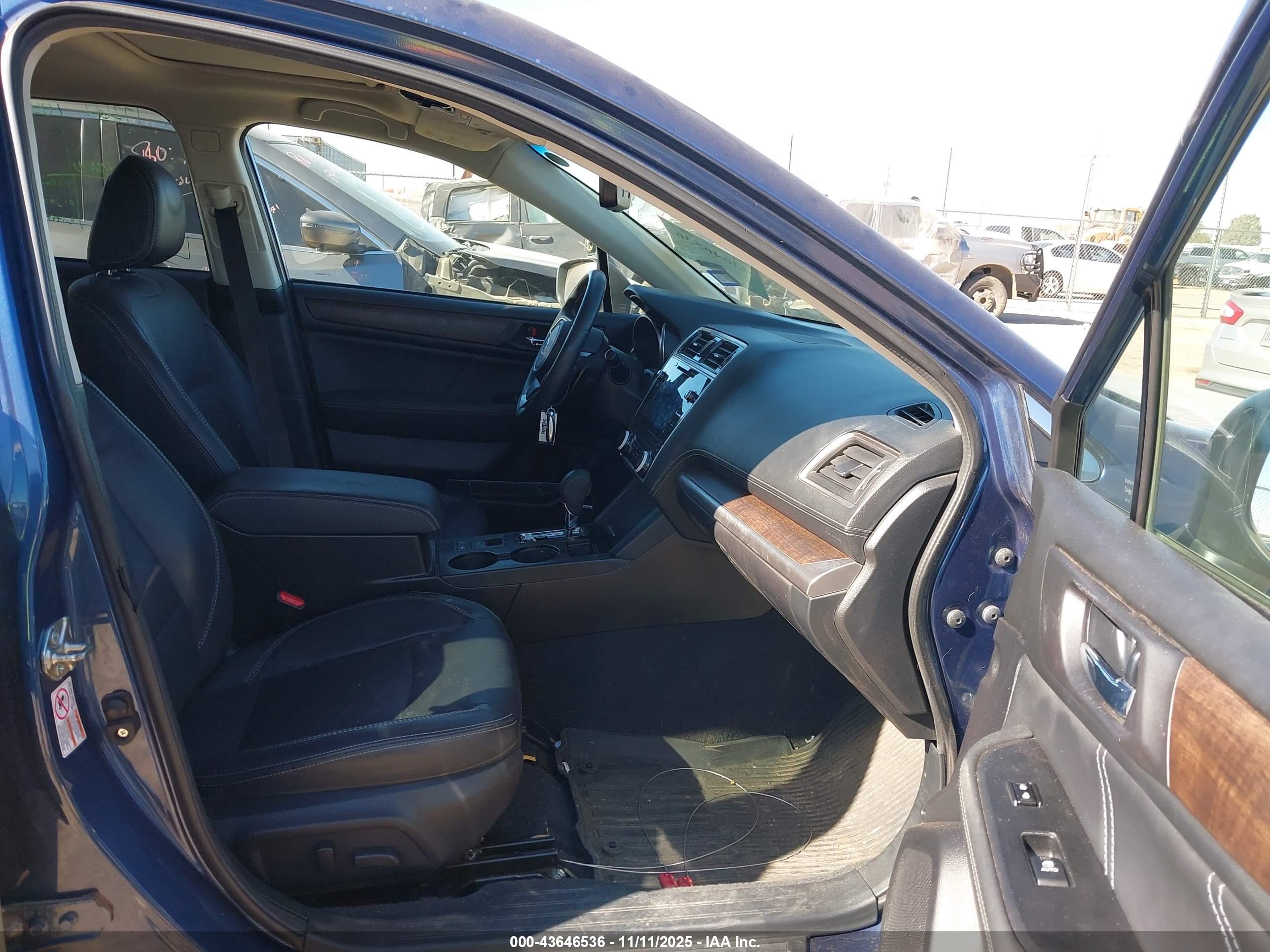 SUBARU OUTBACK image 5