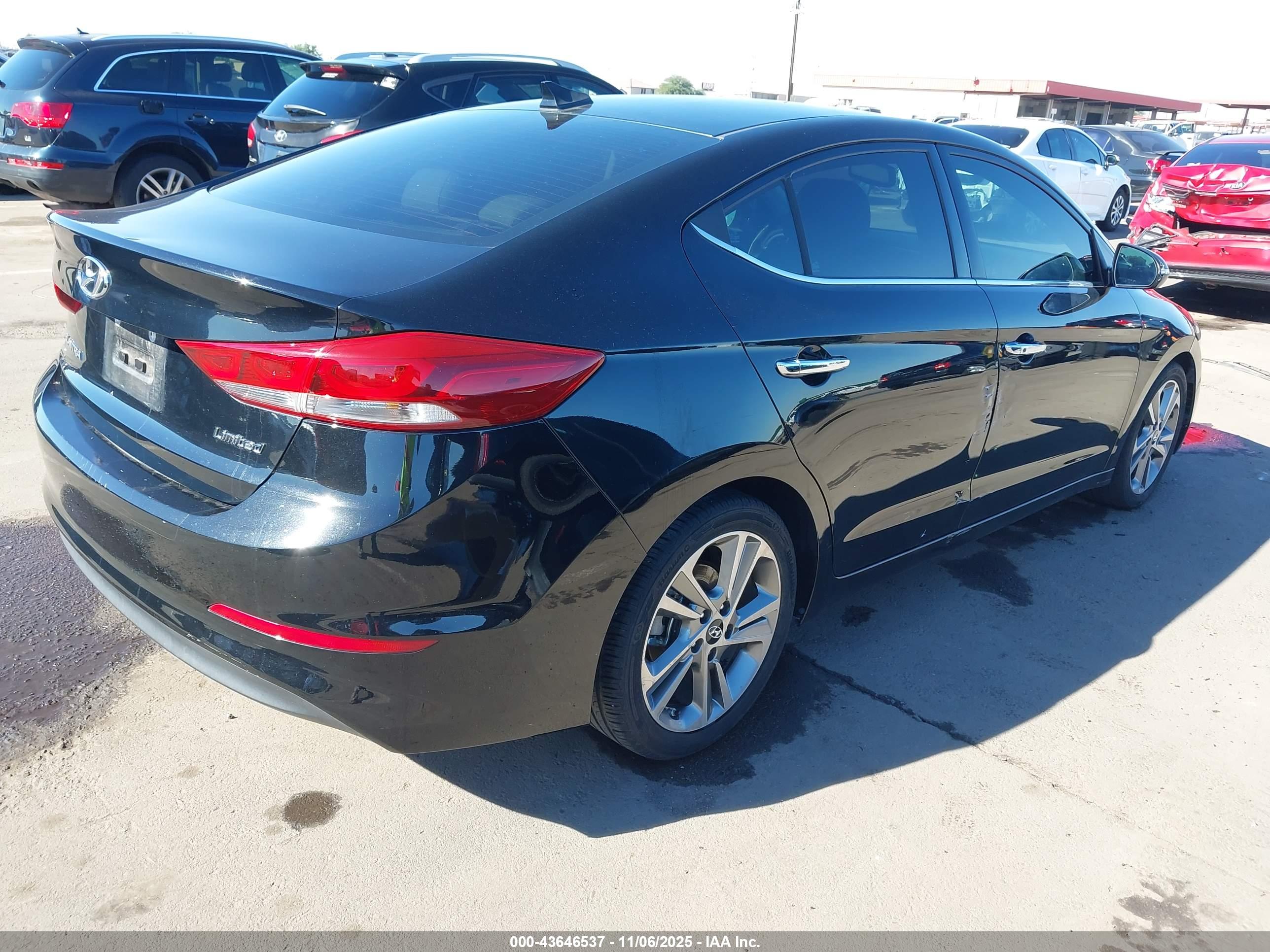 HYUNDAI ELANTRA image 4
