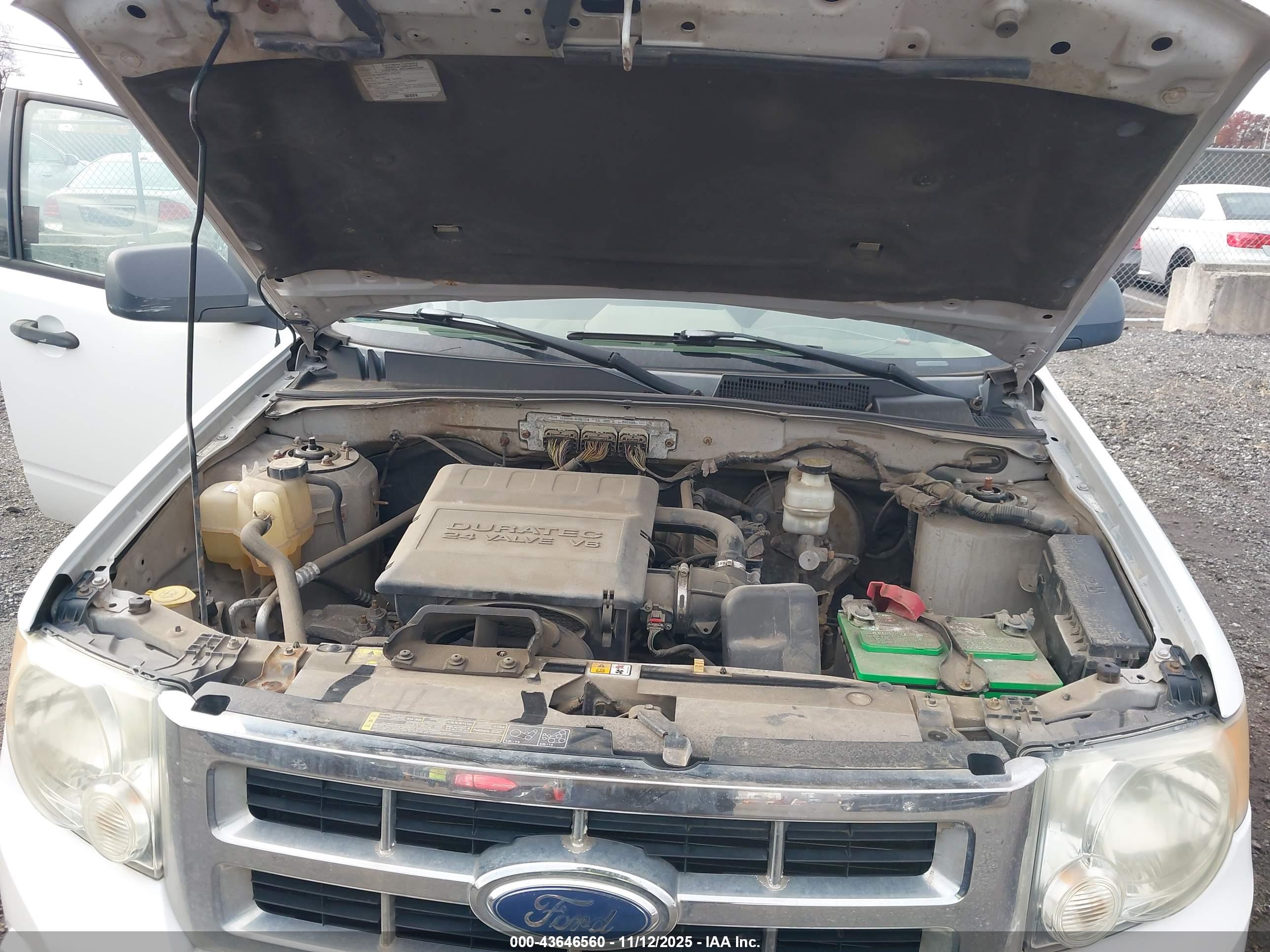 FORD ESCAPE image 10