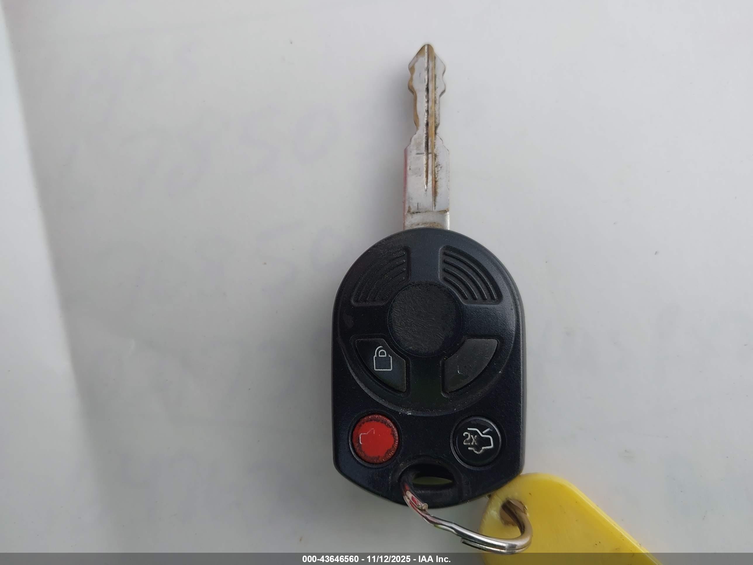 FORD ESCAPE image 11