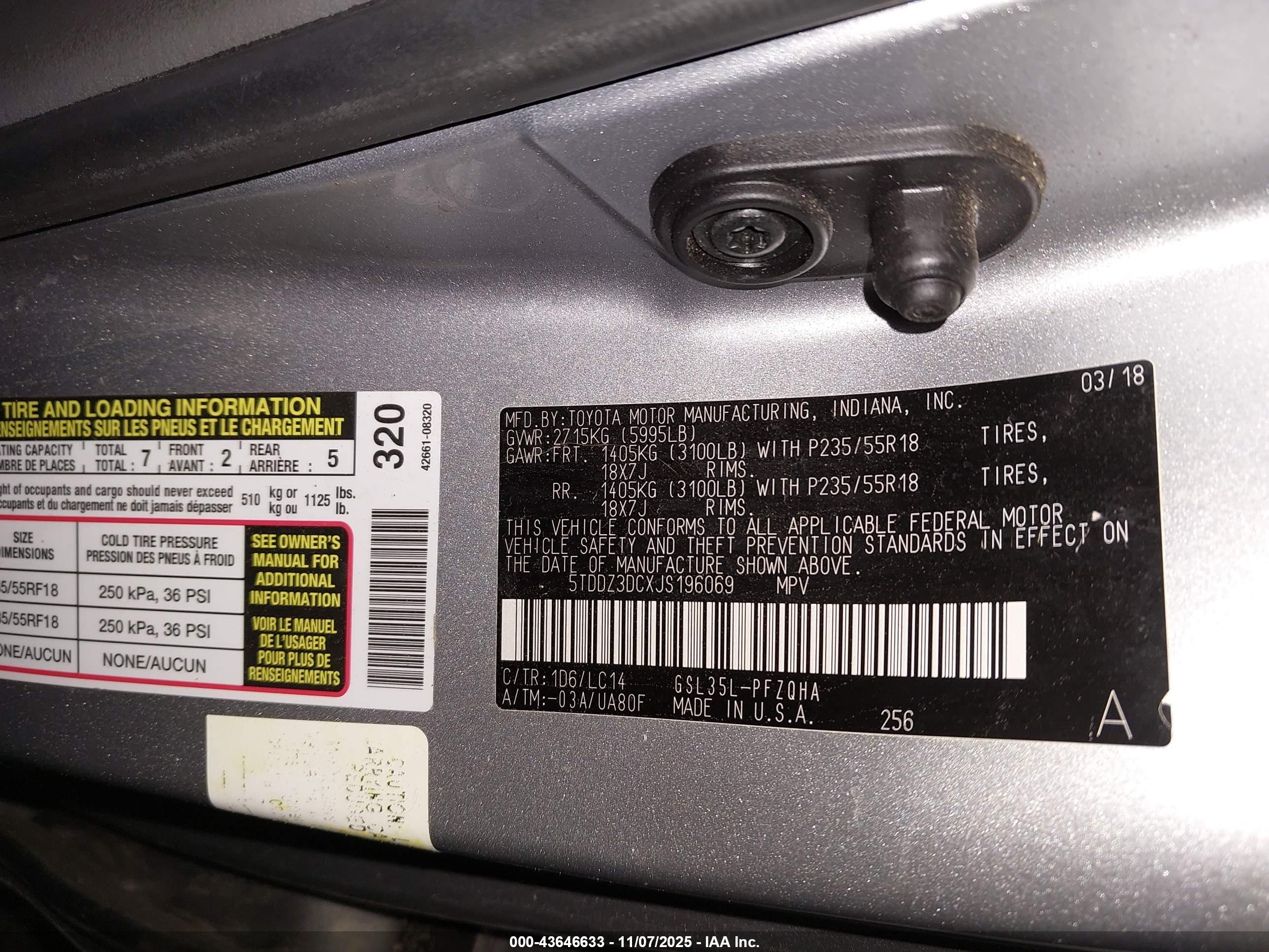 TOYOTA SIENNA image 9