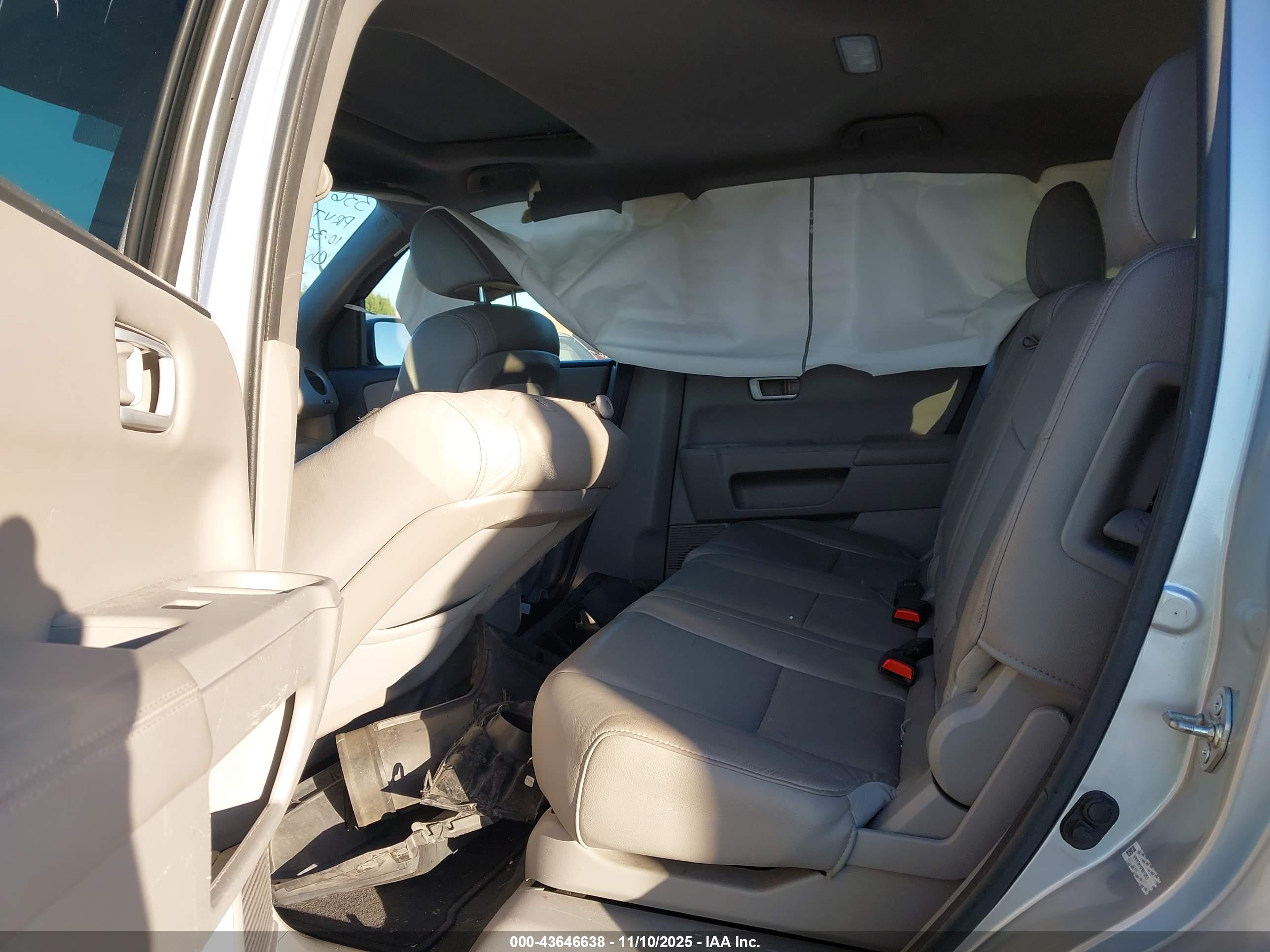 HONDA PILOT image 8