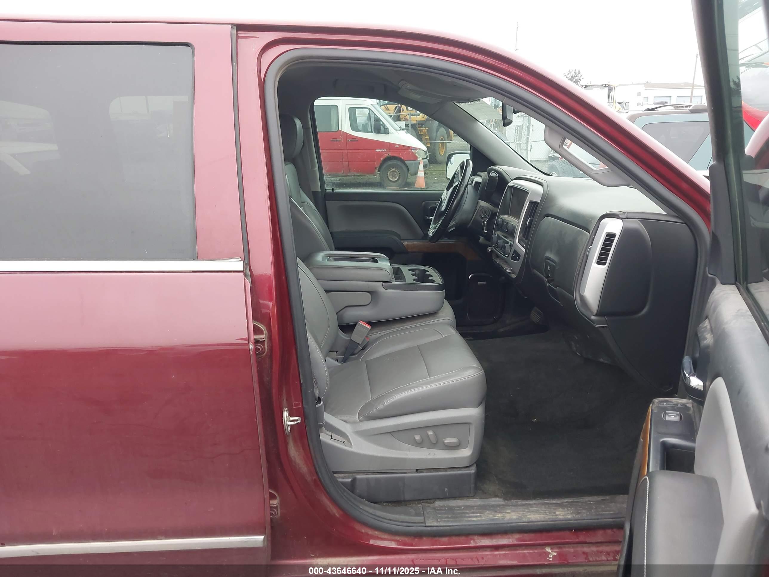 GMC SIERRA image 5