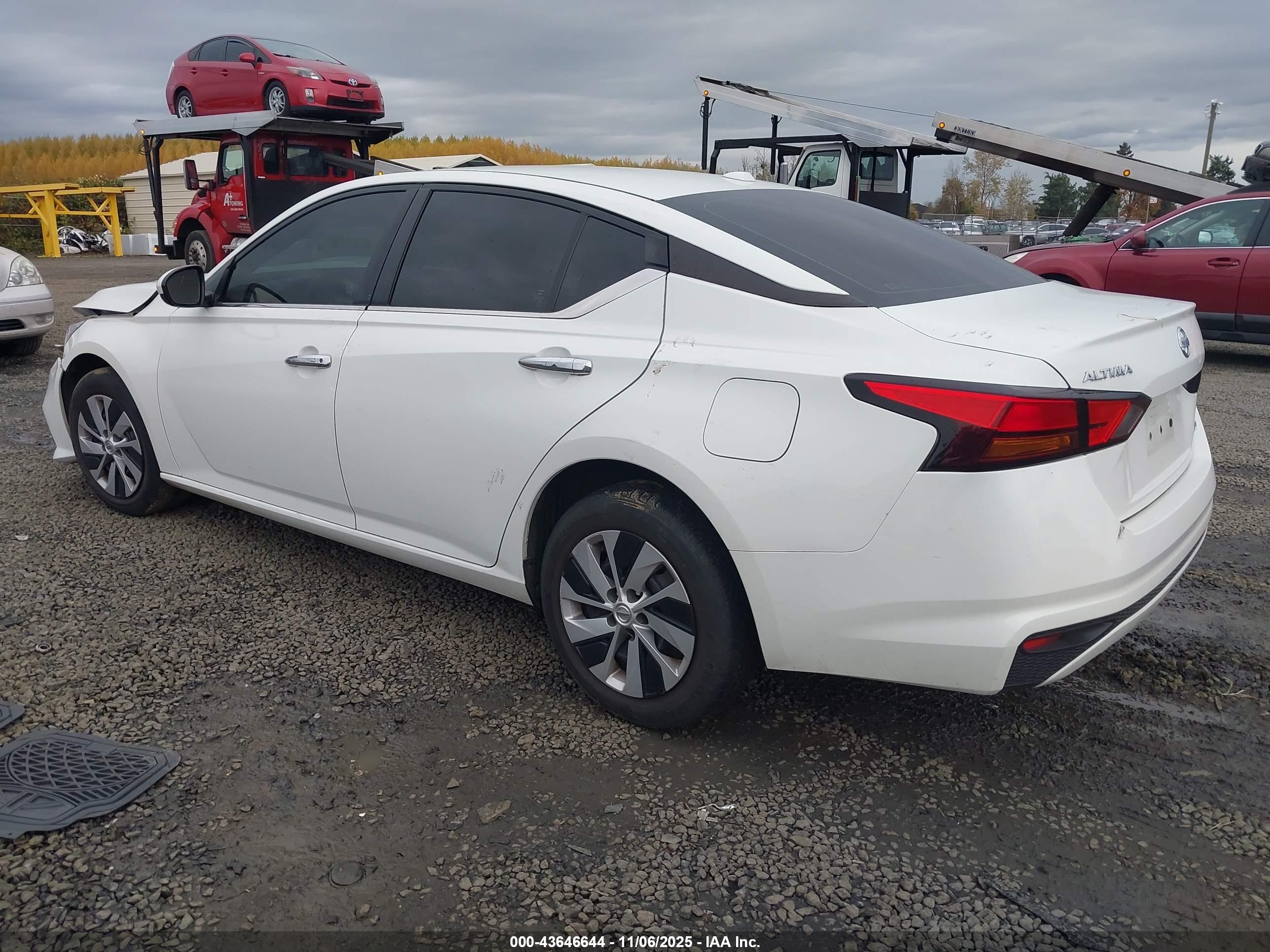NISSAN ALTIMA image 3