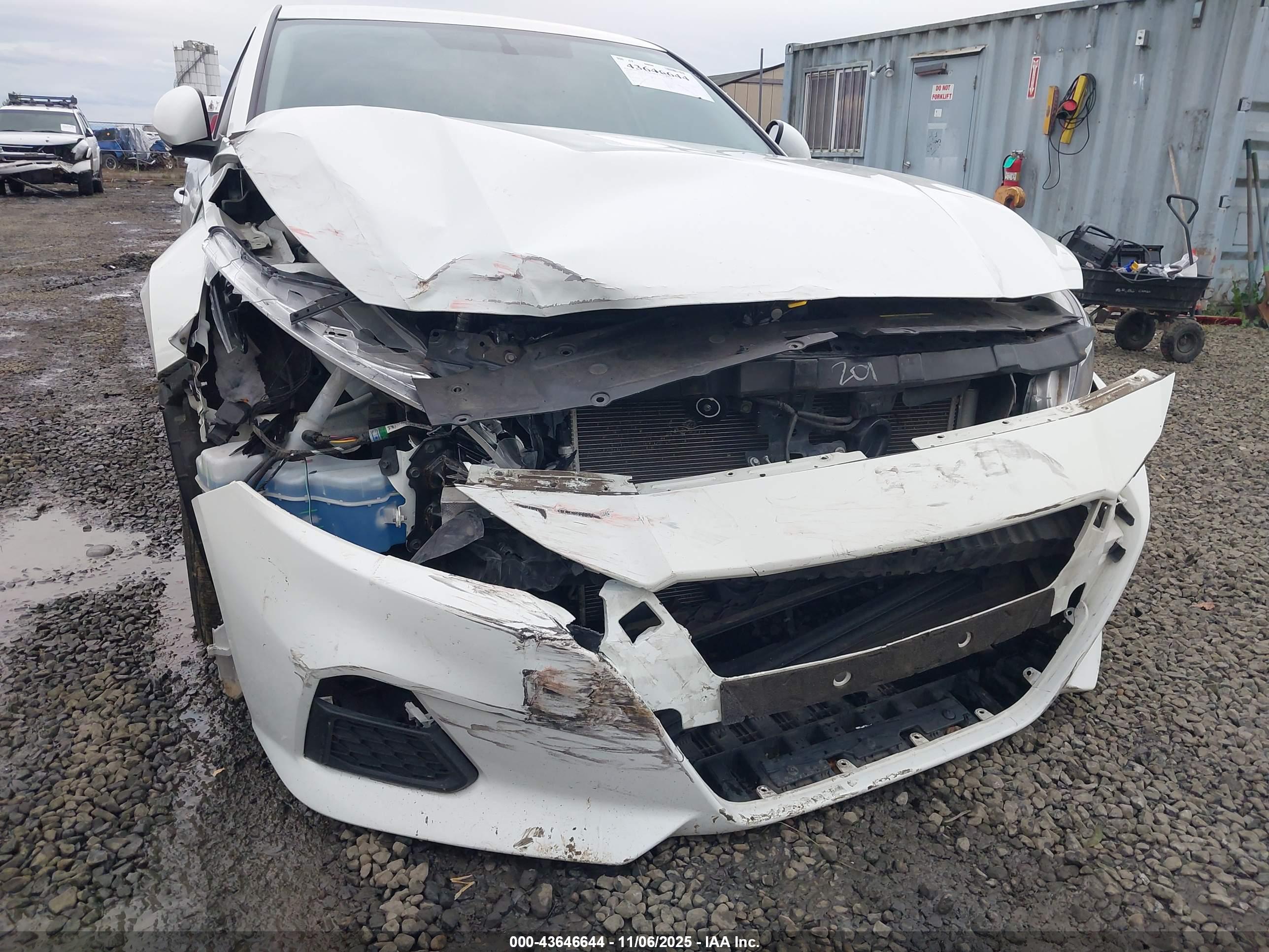 NISSAN ALTIMA image 6