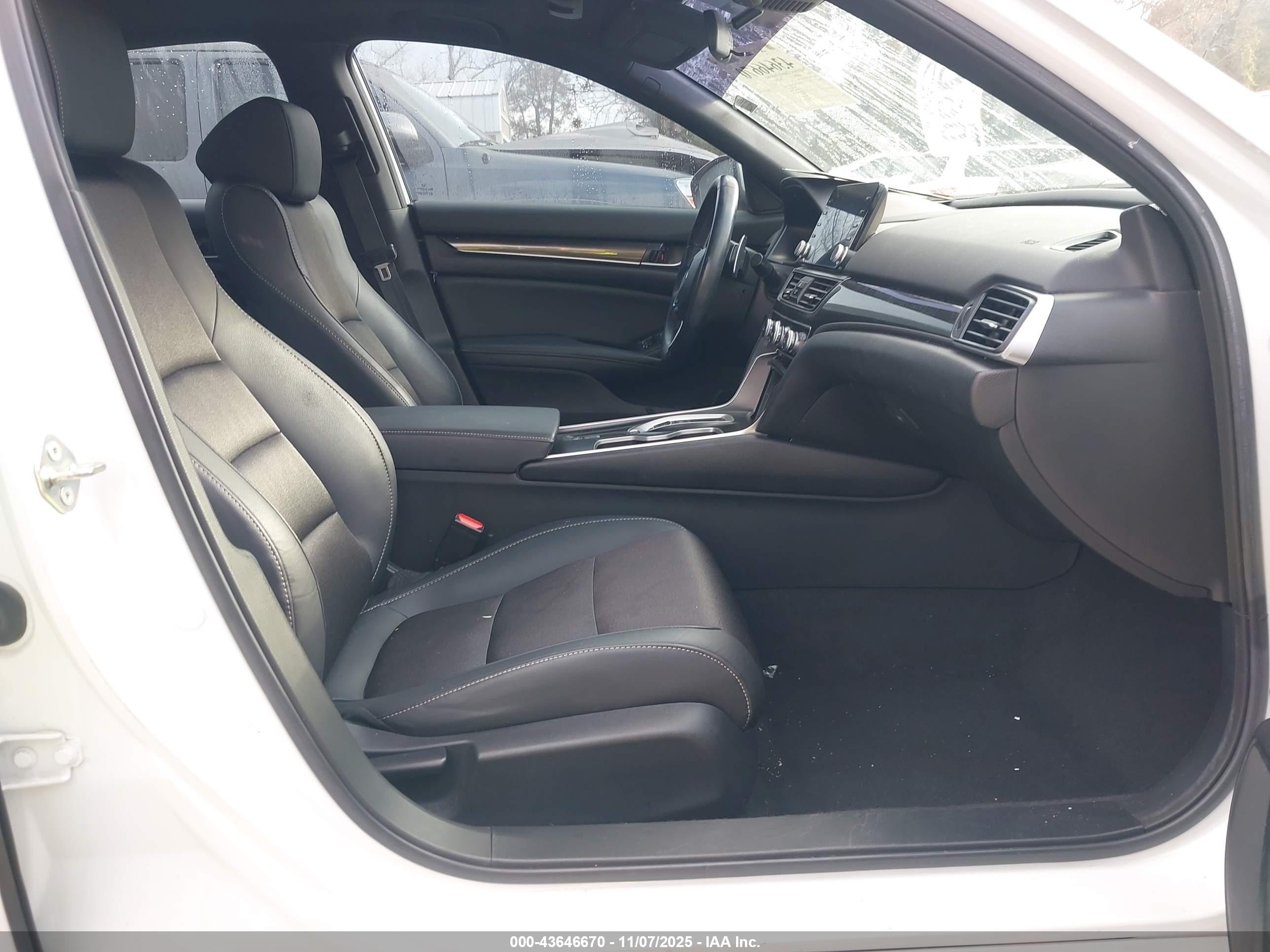 HONDA ACCORD image 5