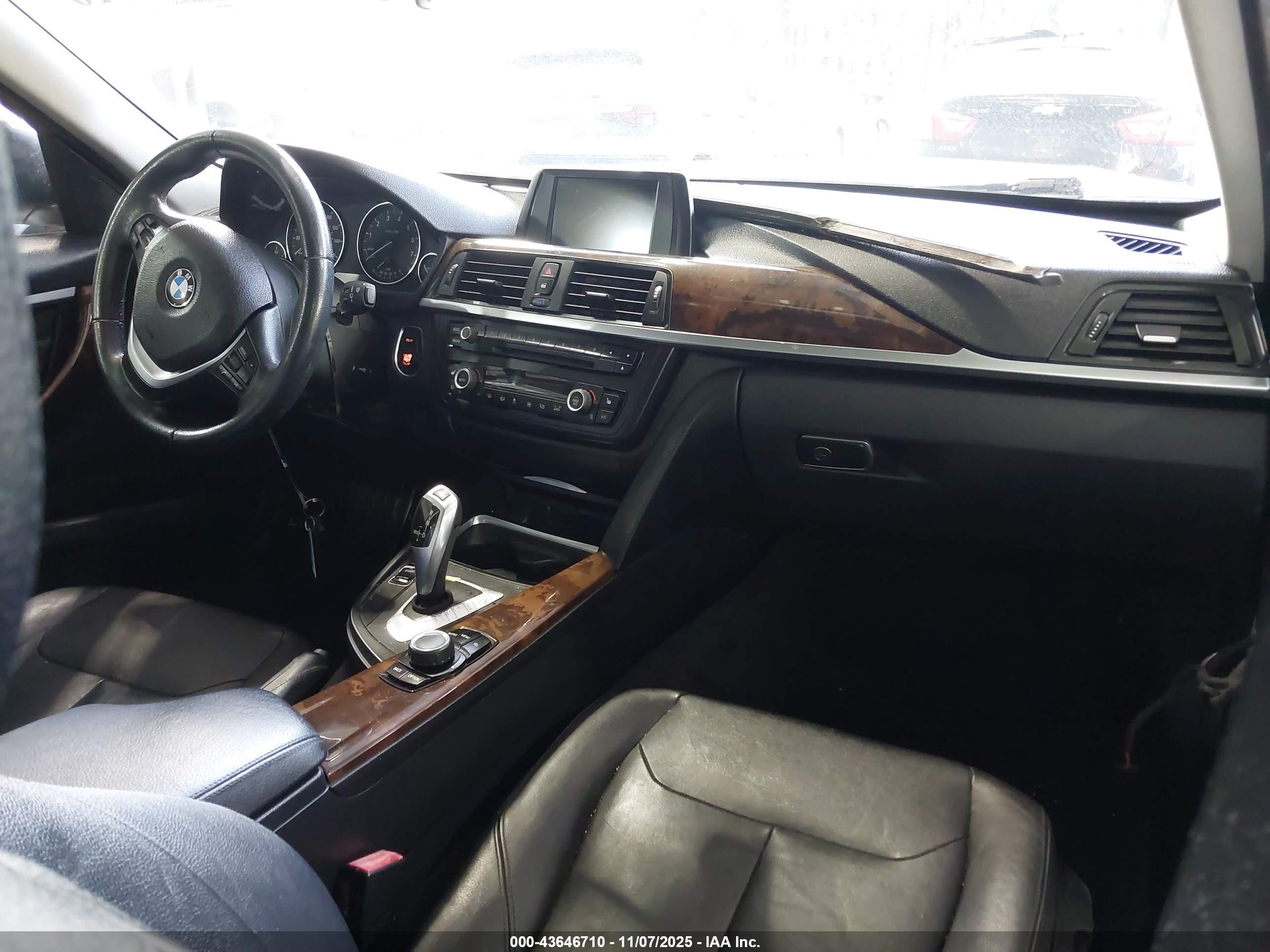 BMW 328I image 5