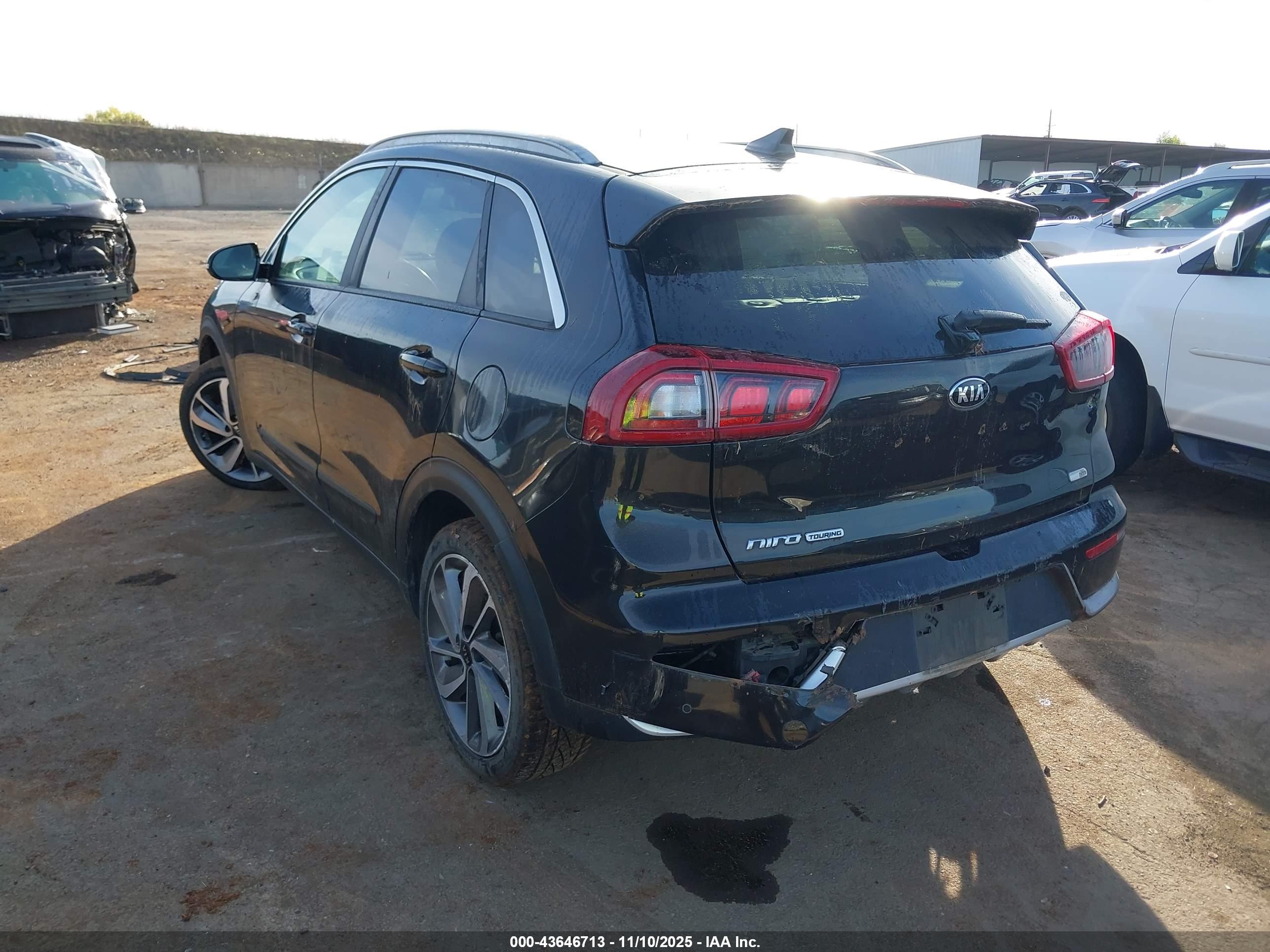 KIA NIRO image 3