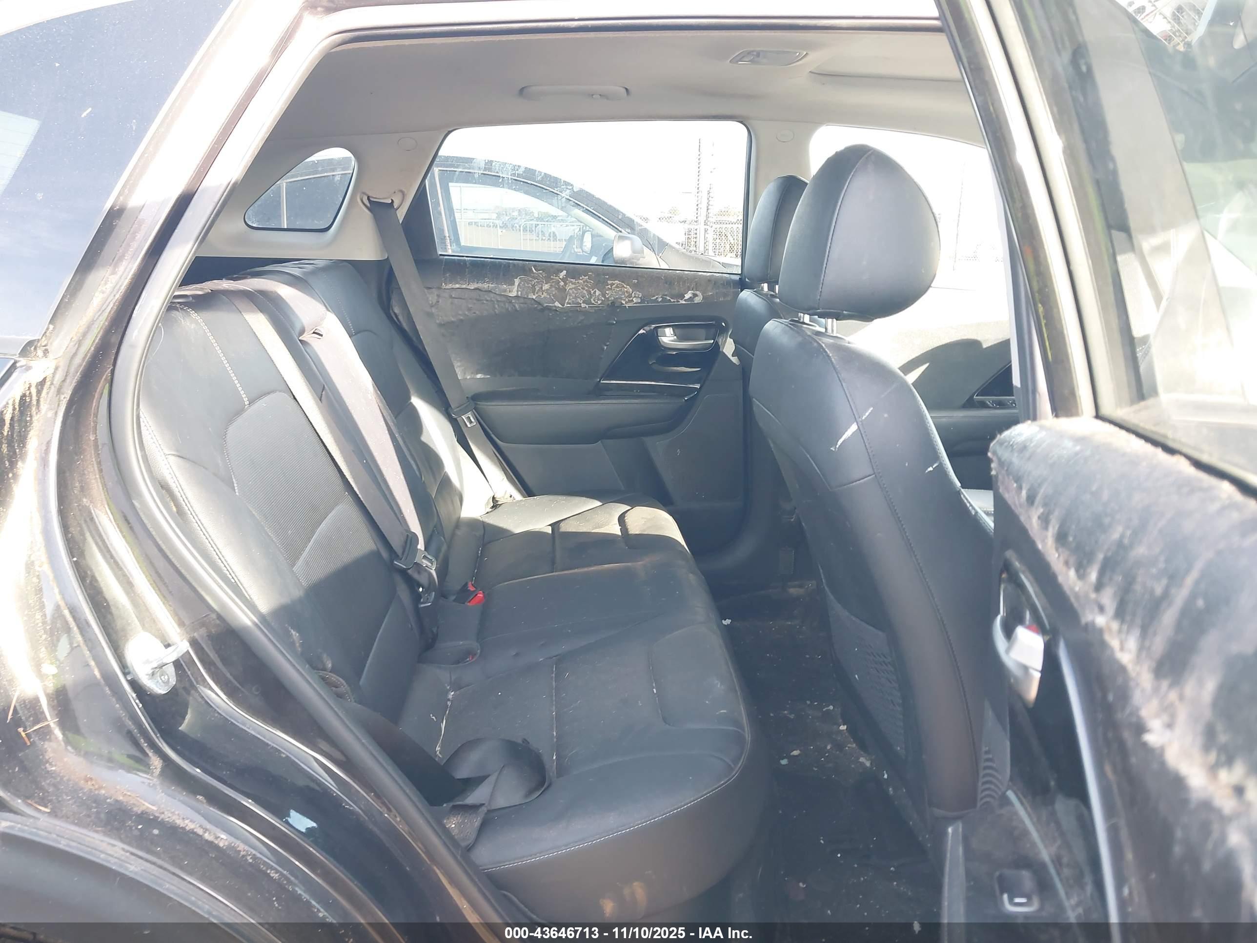 KIA NIRO image 8