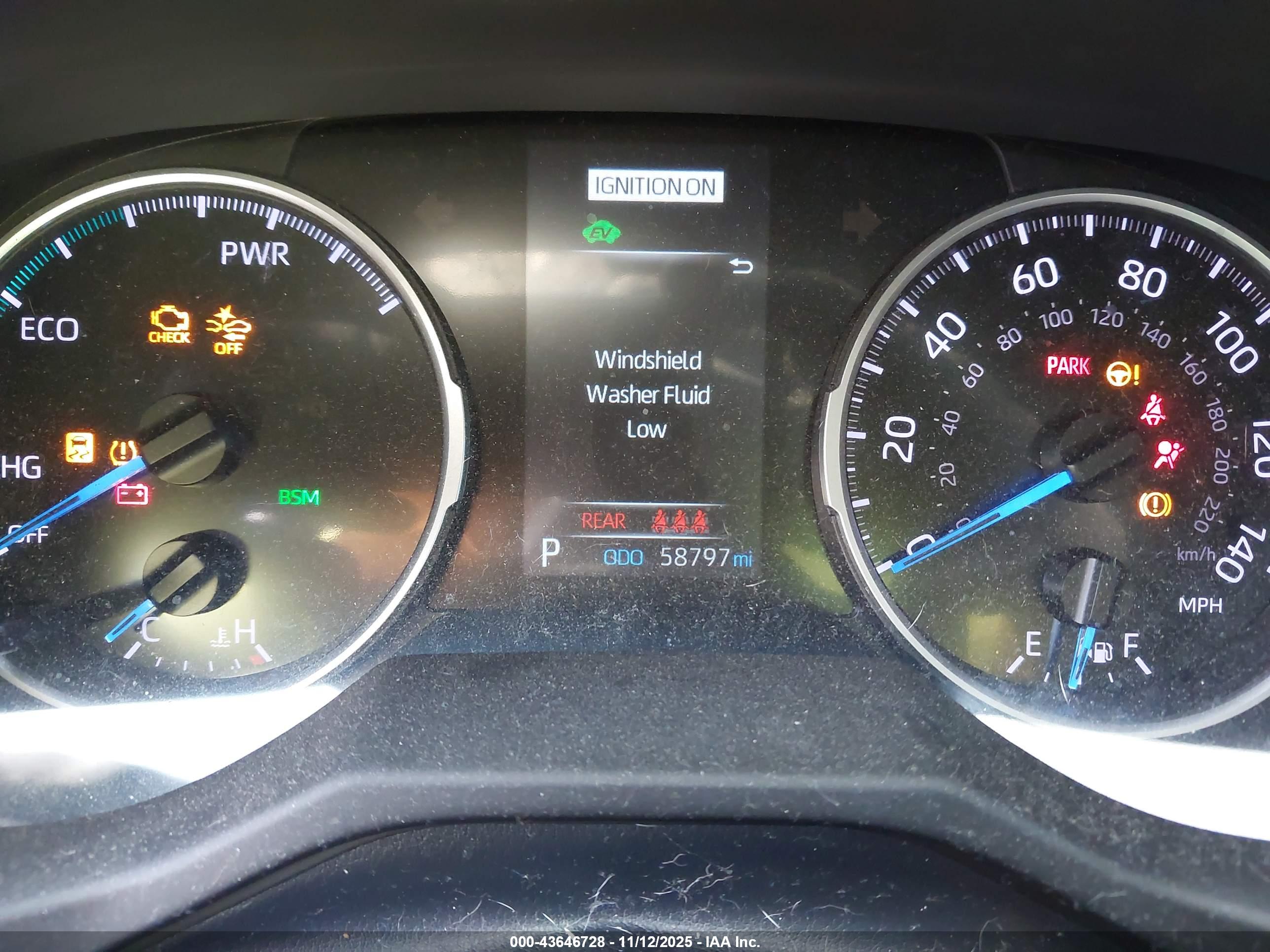 TOYOTA RAV4 image 7