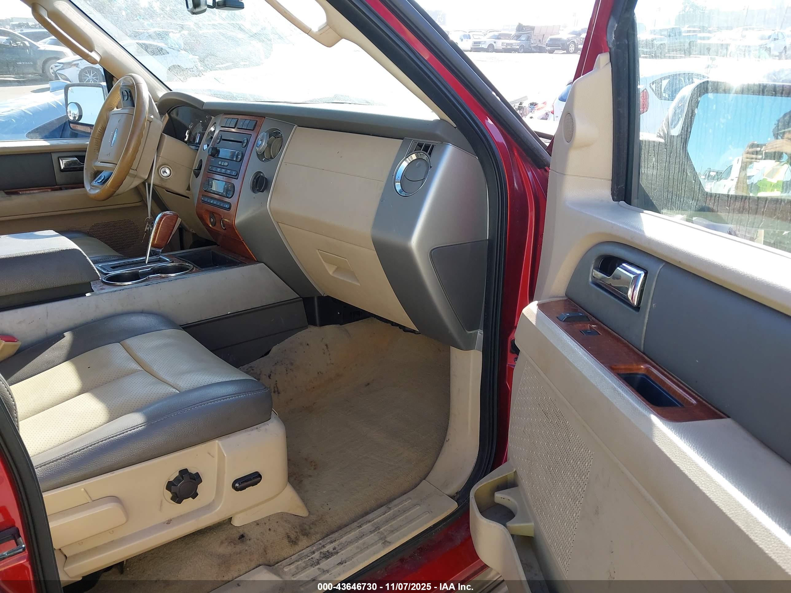 FORD EXPEDITION image 5