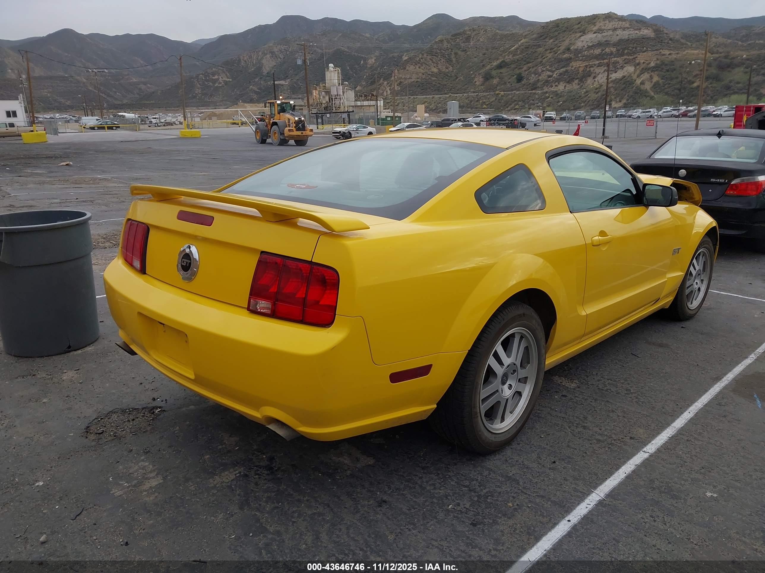 FORD MUSTANG image 4