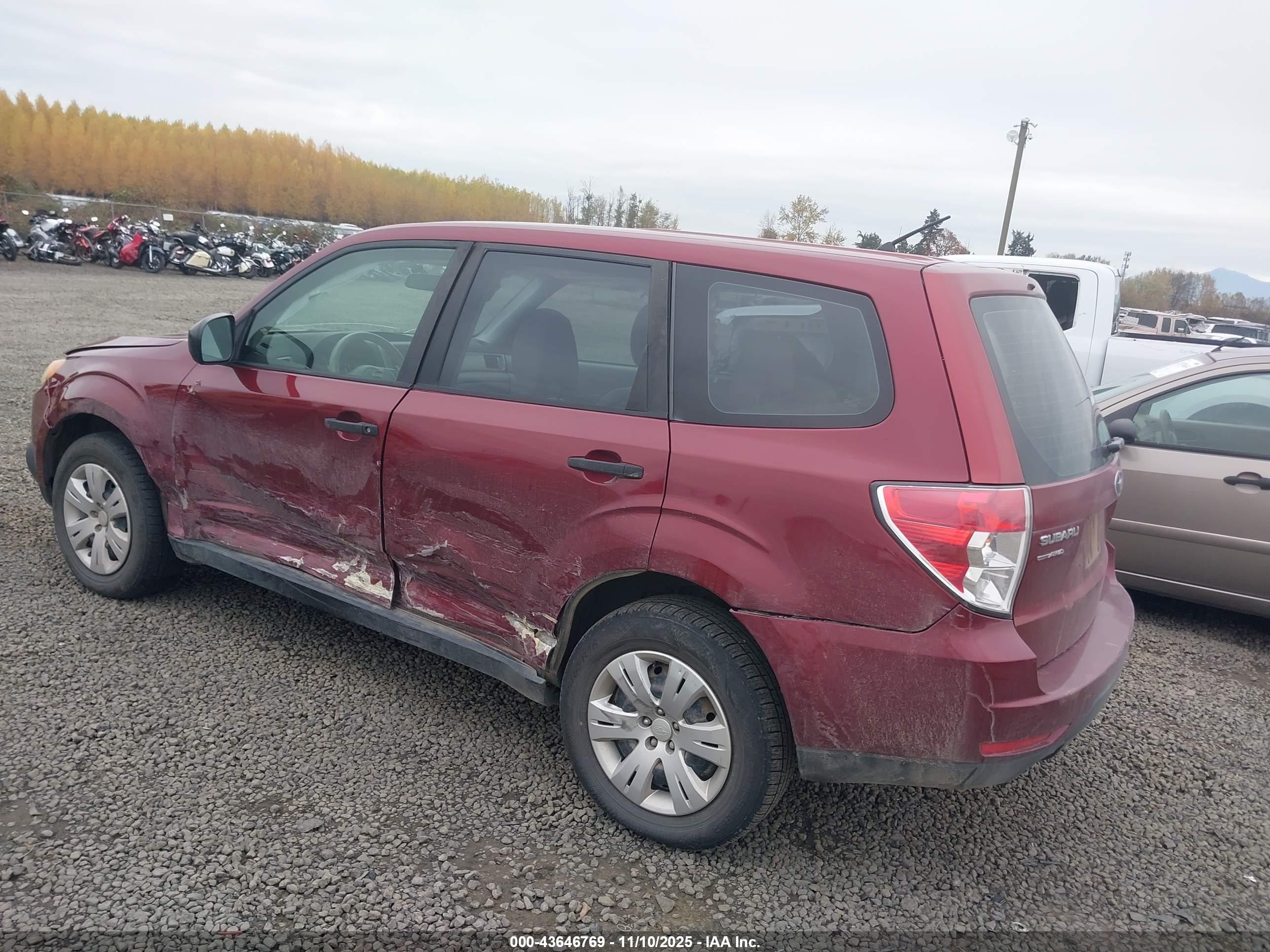 SUBARU FORESTER image 3