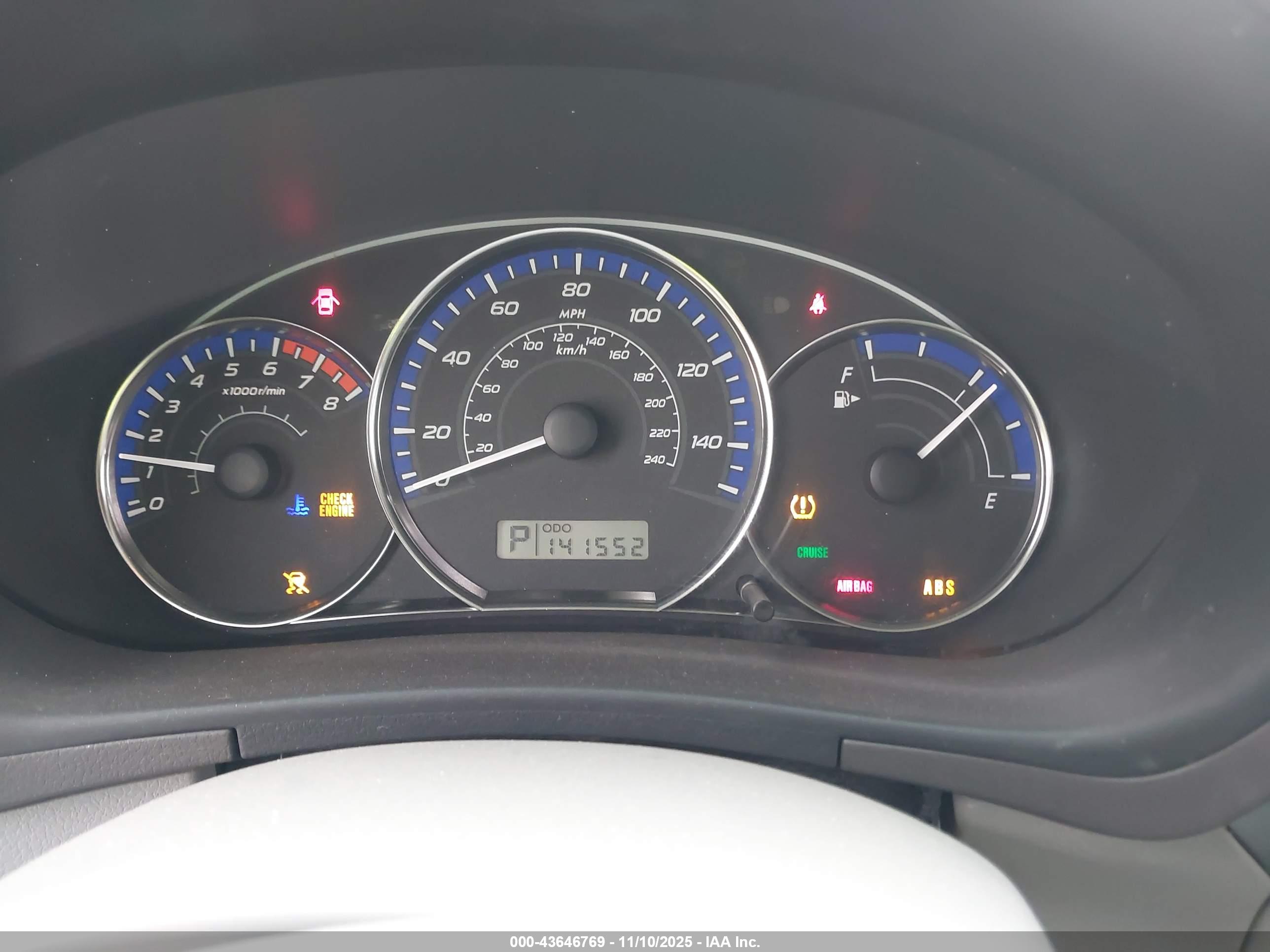 SUBARU FORESTER image 7