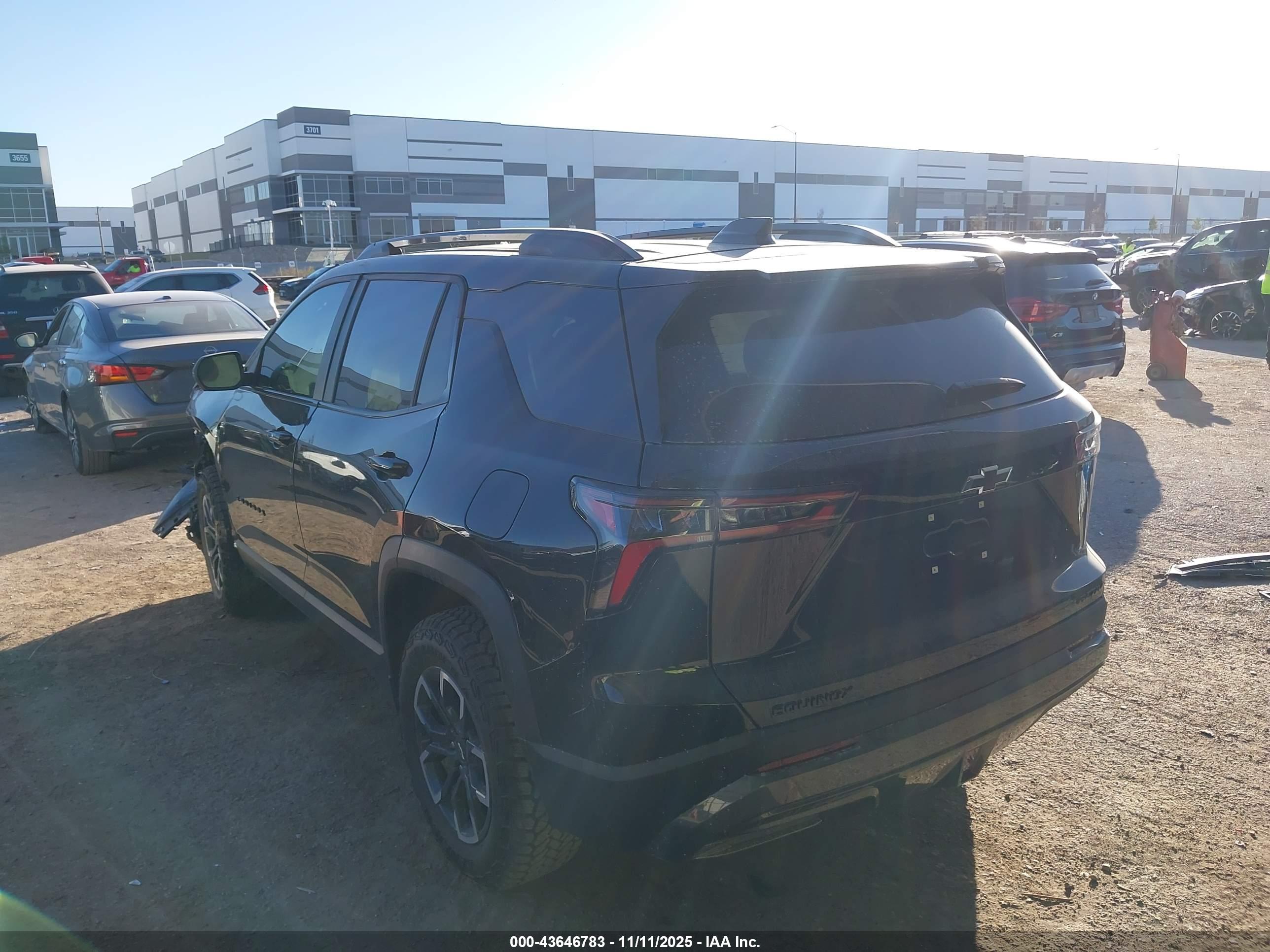 CHEVROLET EQUINOX image 3