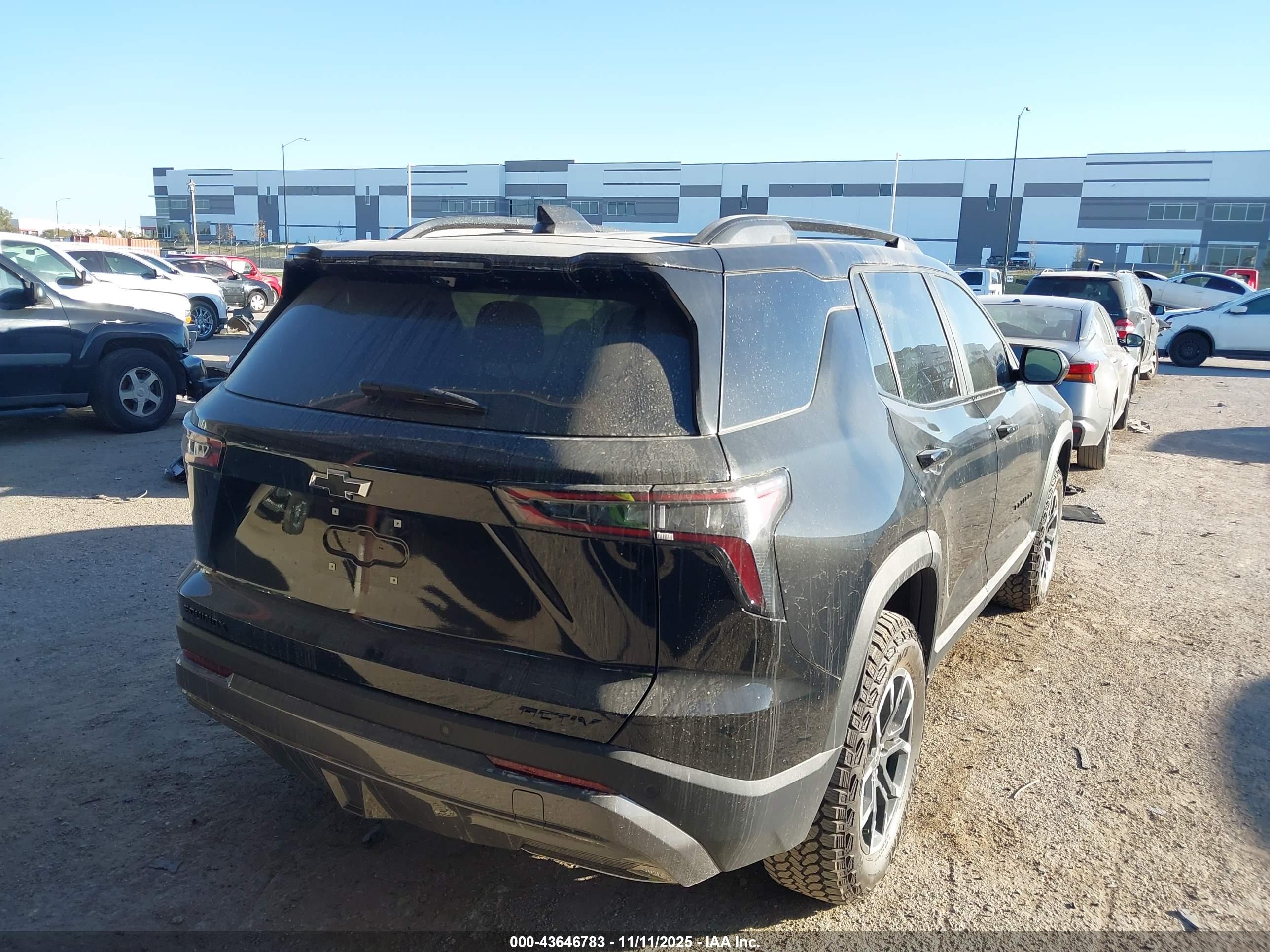CHEVROLET EQUINOX image 4