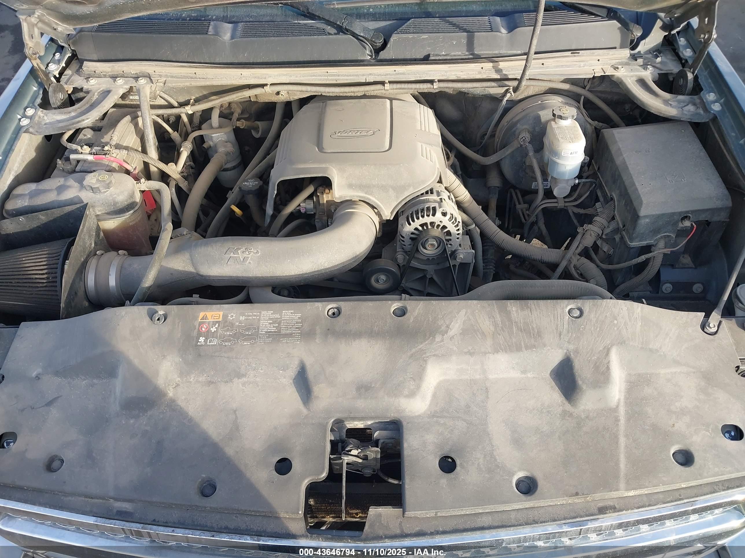 CHEVROLET SILVERADO image 10