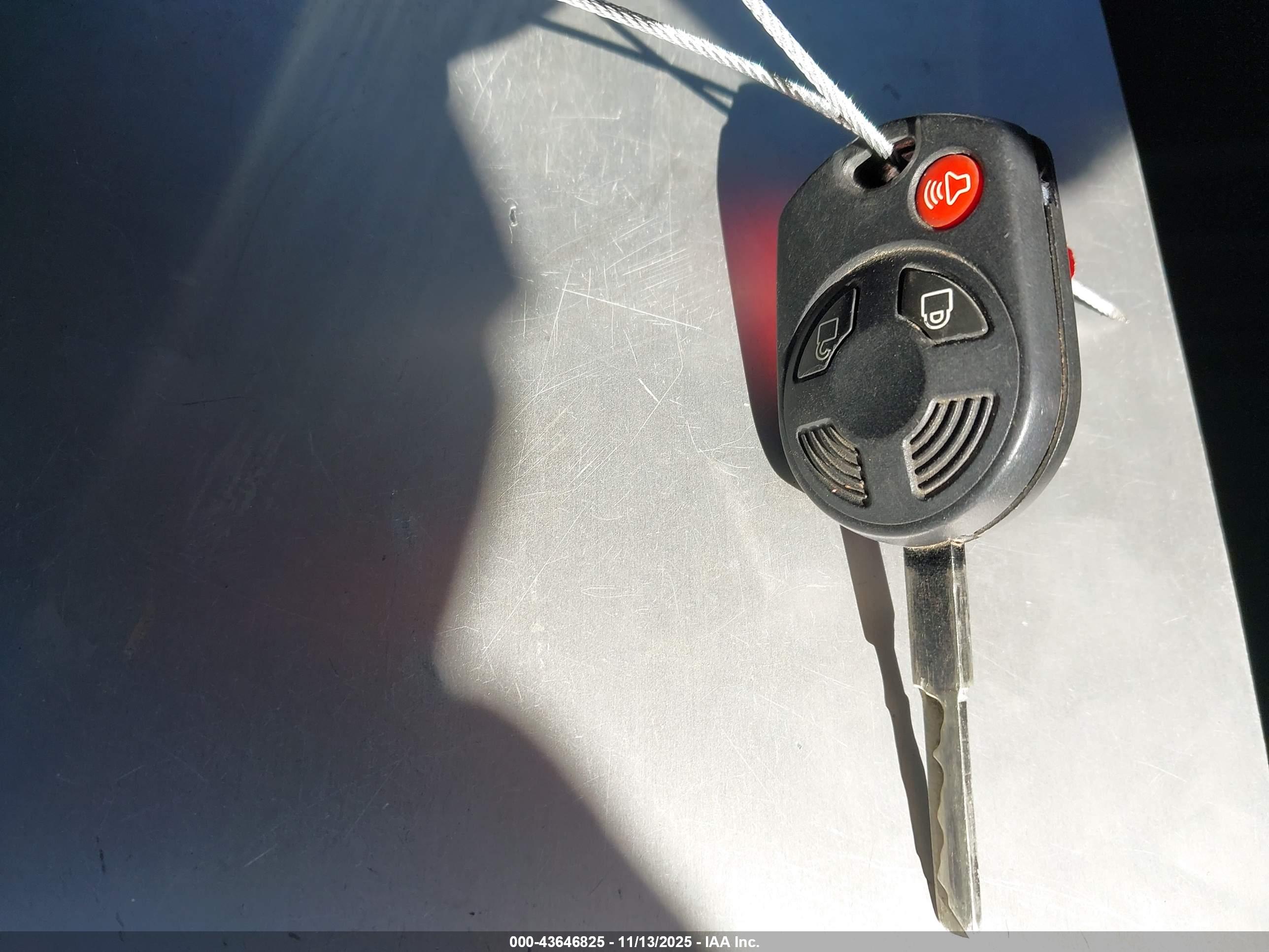 FORD ESCAPE image 11