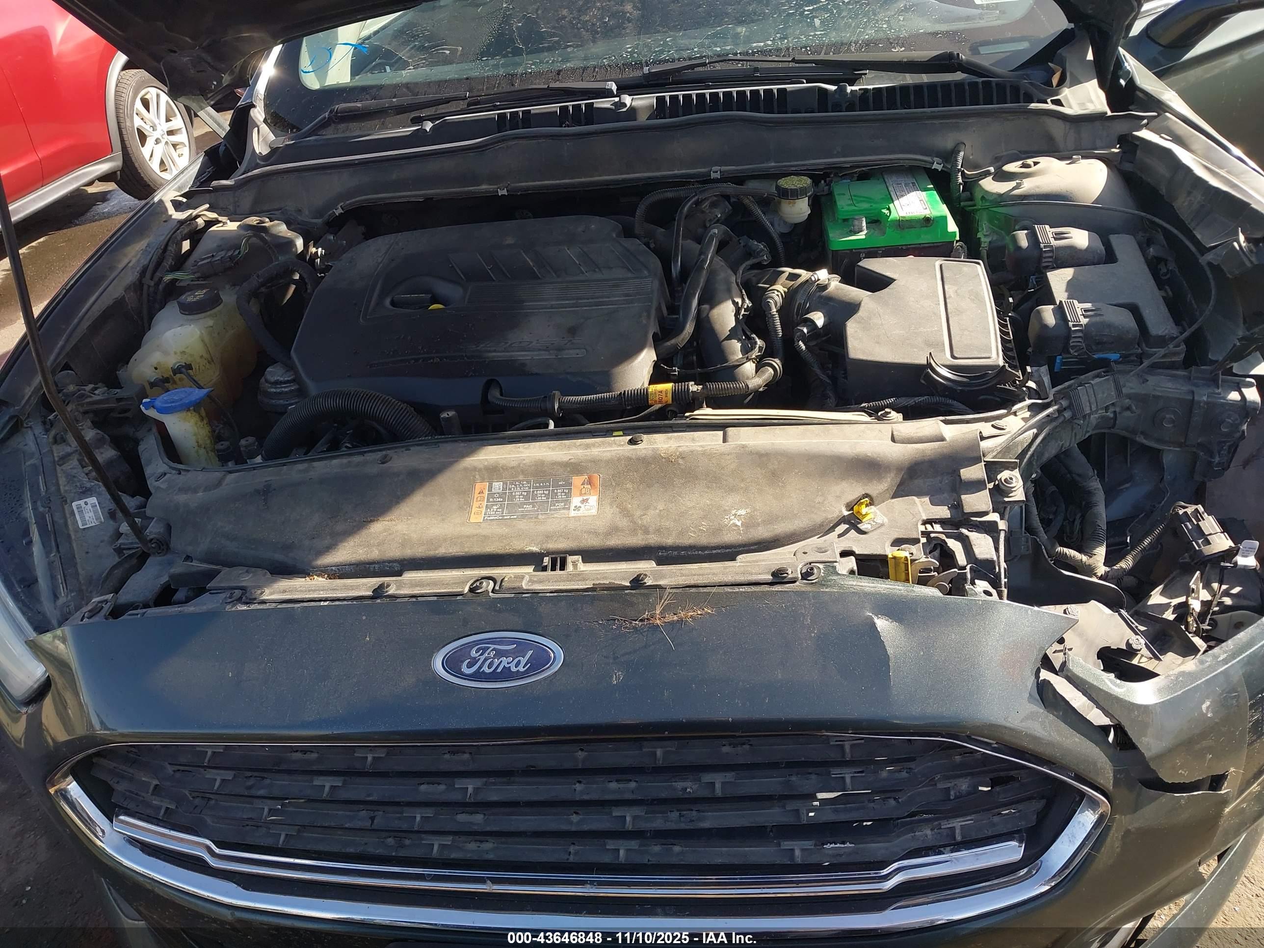 FORD FUSION image 10